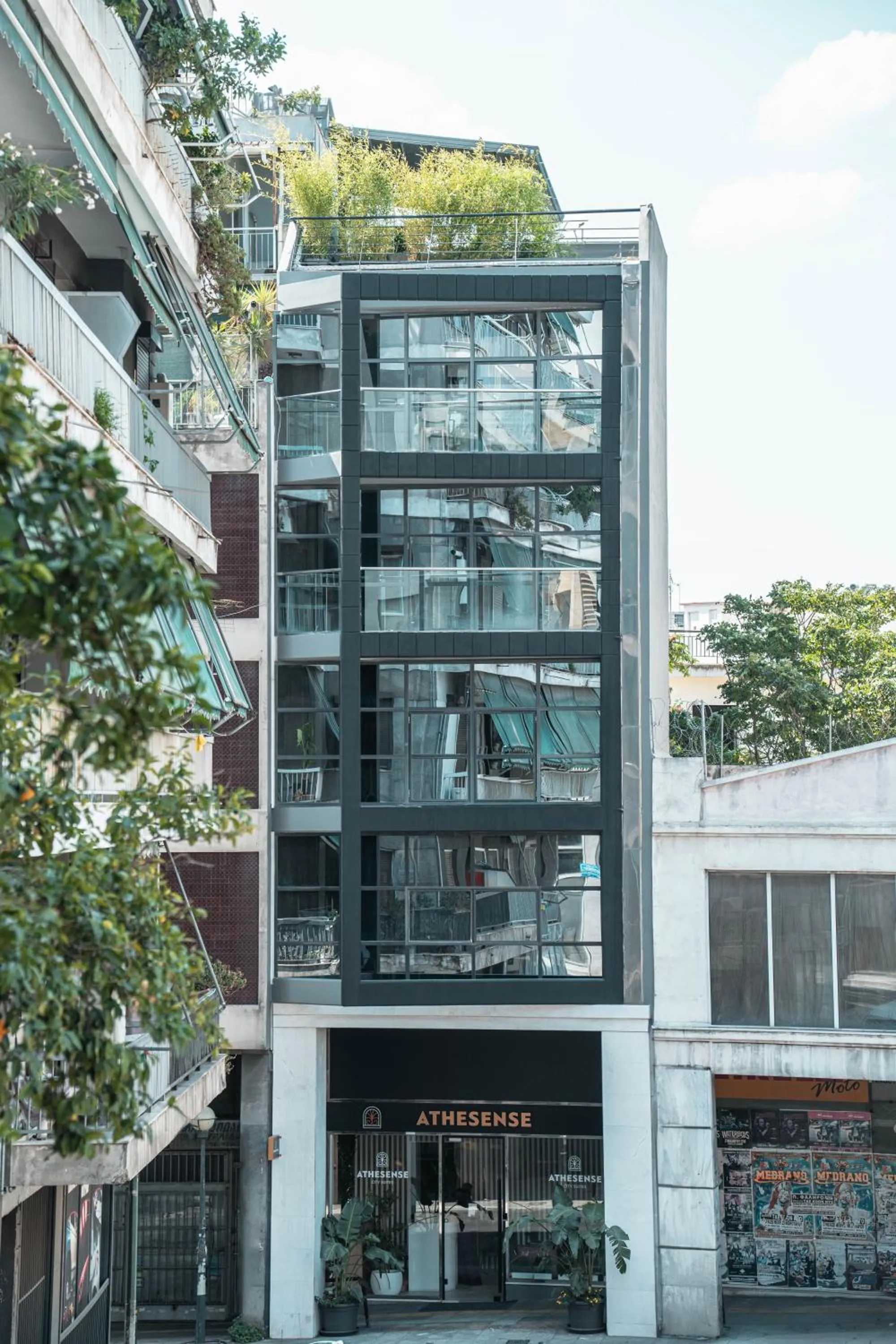 Facade/entrance in Athesense Suites