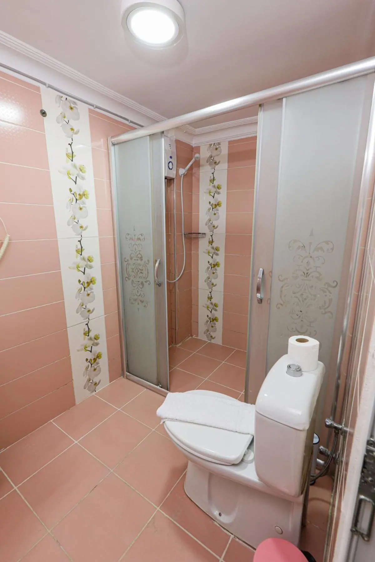 Shower in Fidelya Boutique Hotel