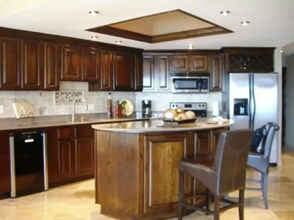 Kitchen or kitchenette in 'Luxury Oceanfront Penthouse with Pools, Jacuzzis and Spectacular Ocean Views'