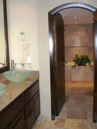 Bathroom in 'Luxury Oceanfront Penthouse with Pools, Jacuzzis and Spectacular Ocean Views'