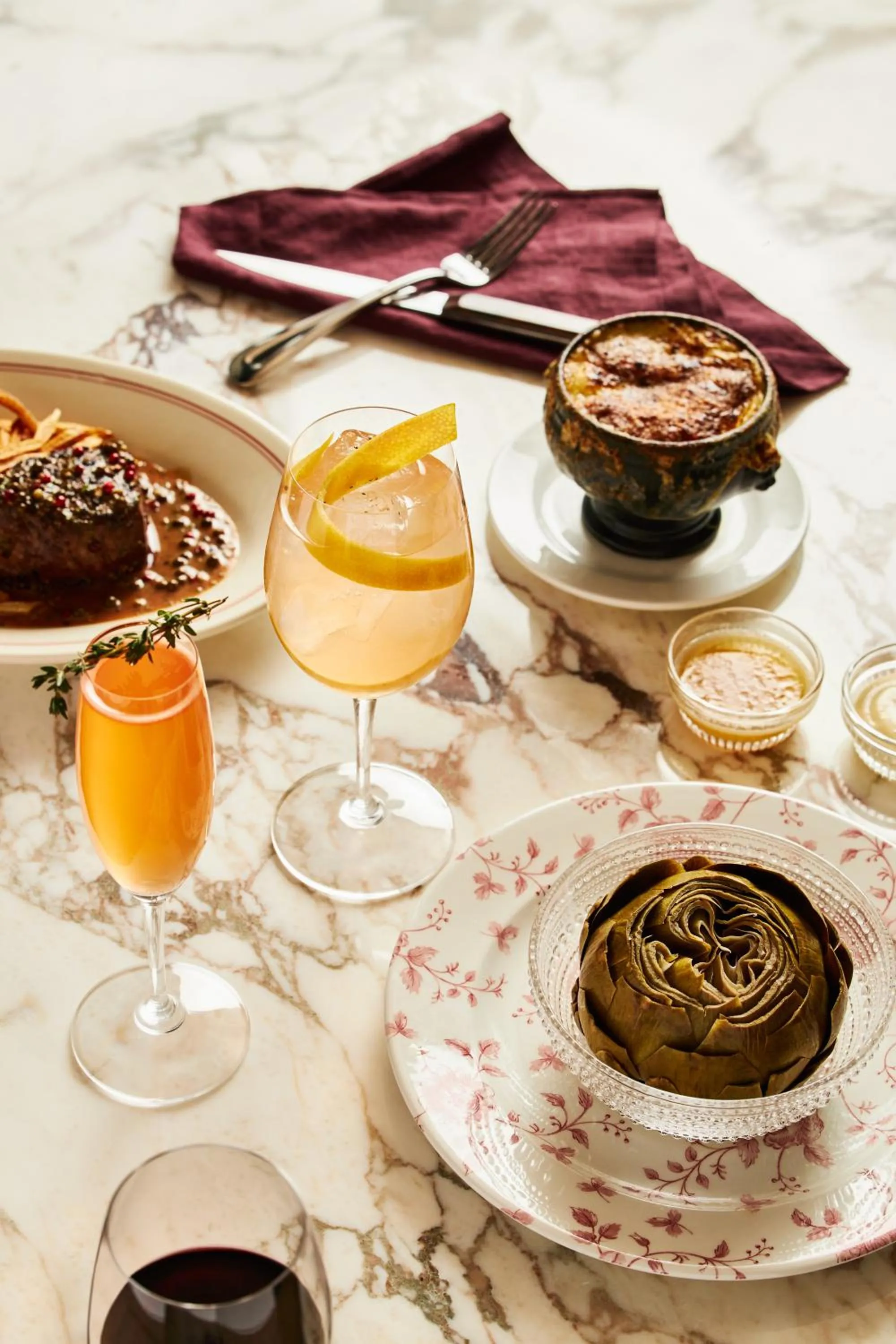 Restaurant/places to eat in The Global Ambassador