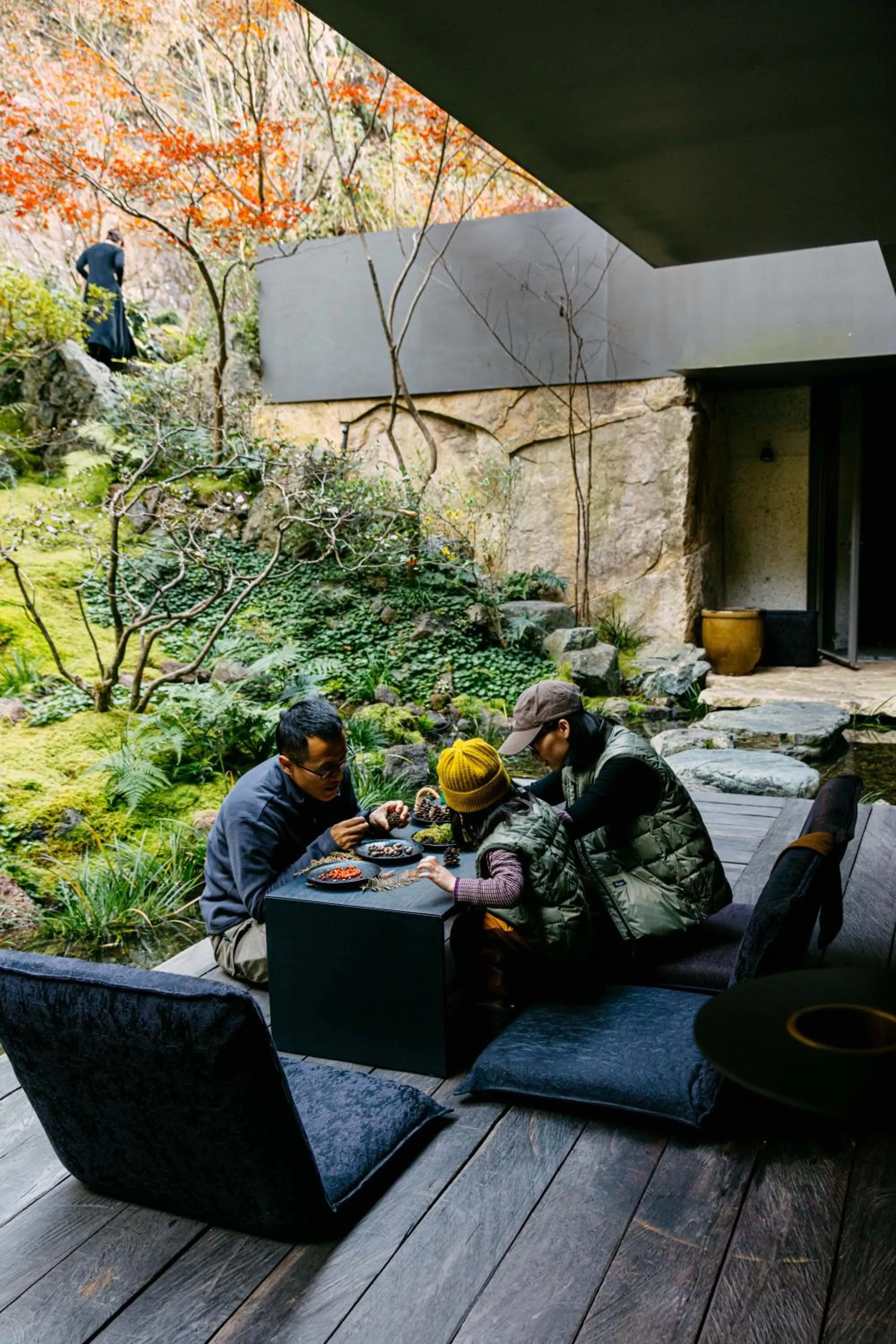People in Yakamoz Qianchuan Hotel