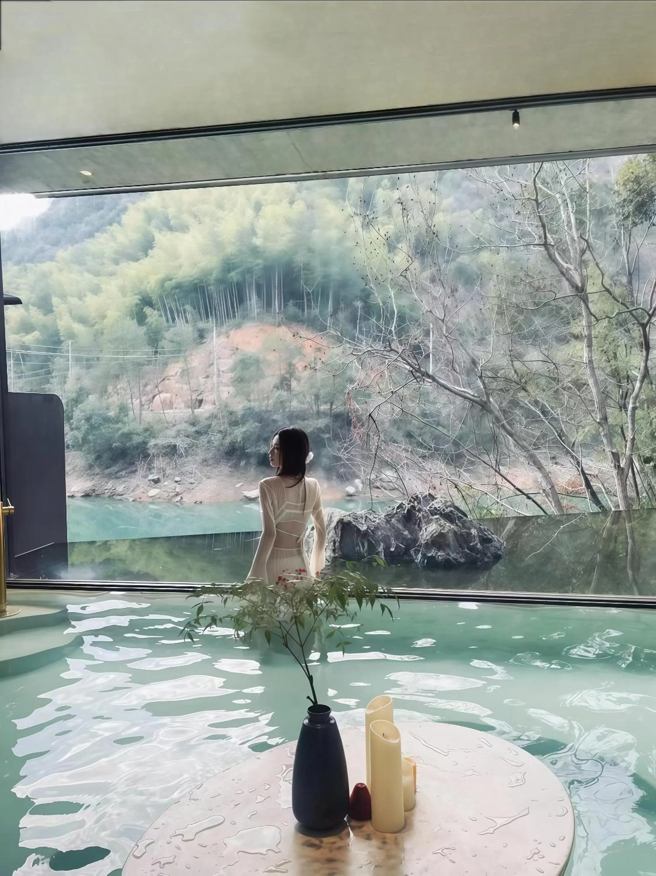 People in Yakamoz Qianchuan Hotel