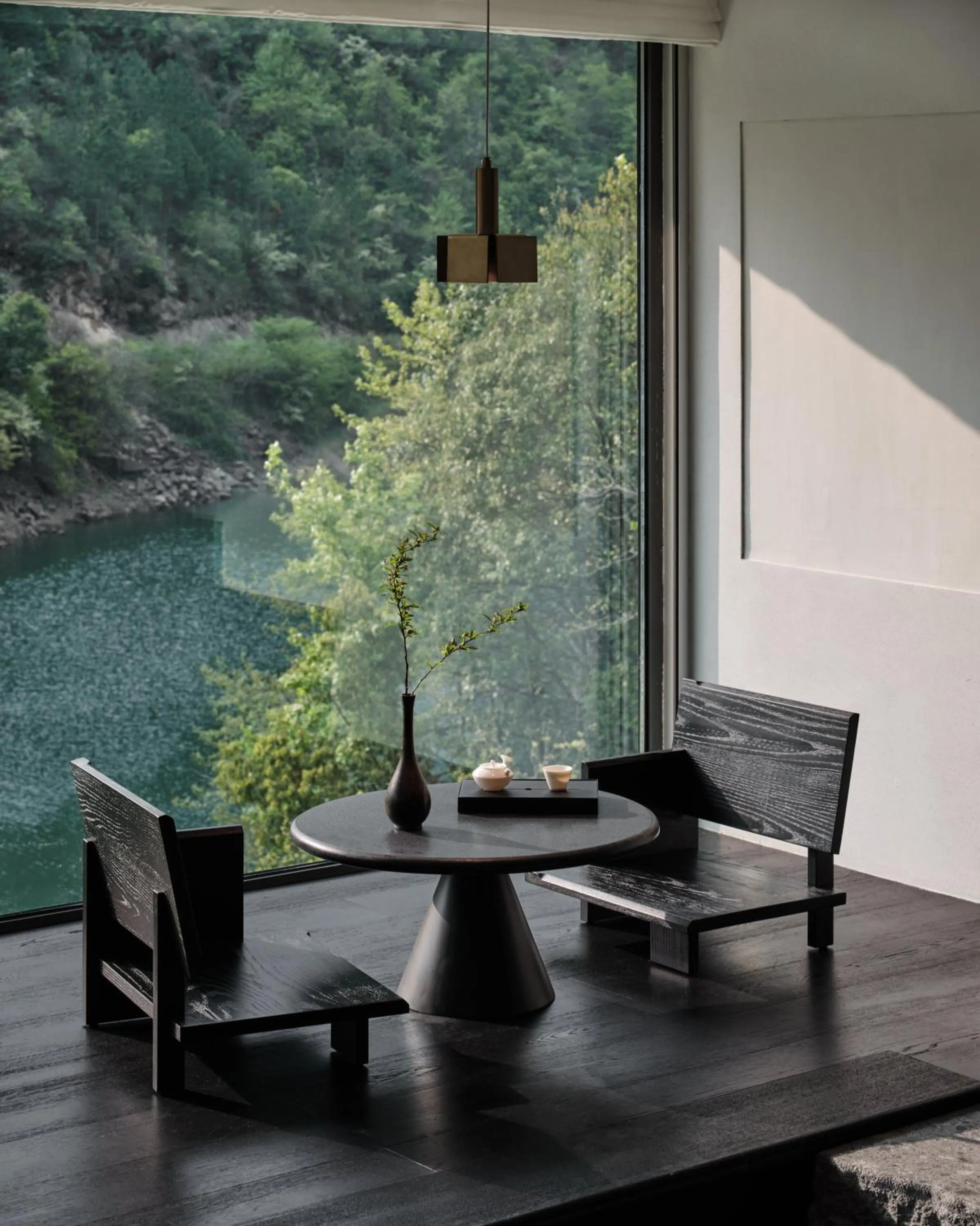 Seating area in Yakamoz Qianchuan Hotel