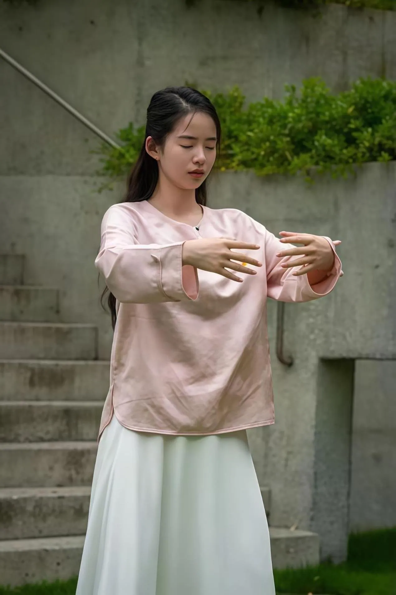 People in Yakamoz Qianchuan Hotel