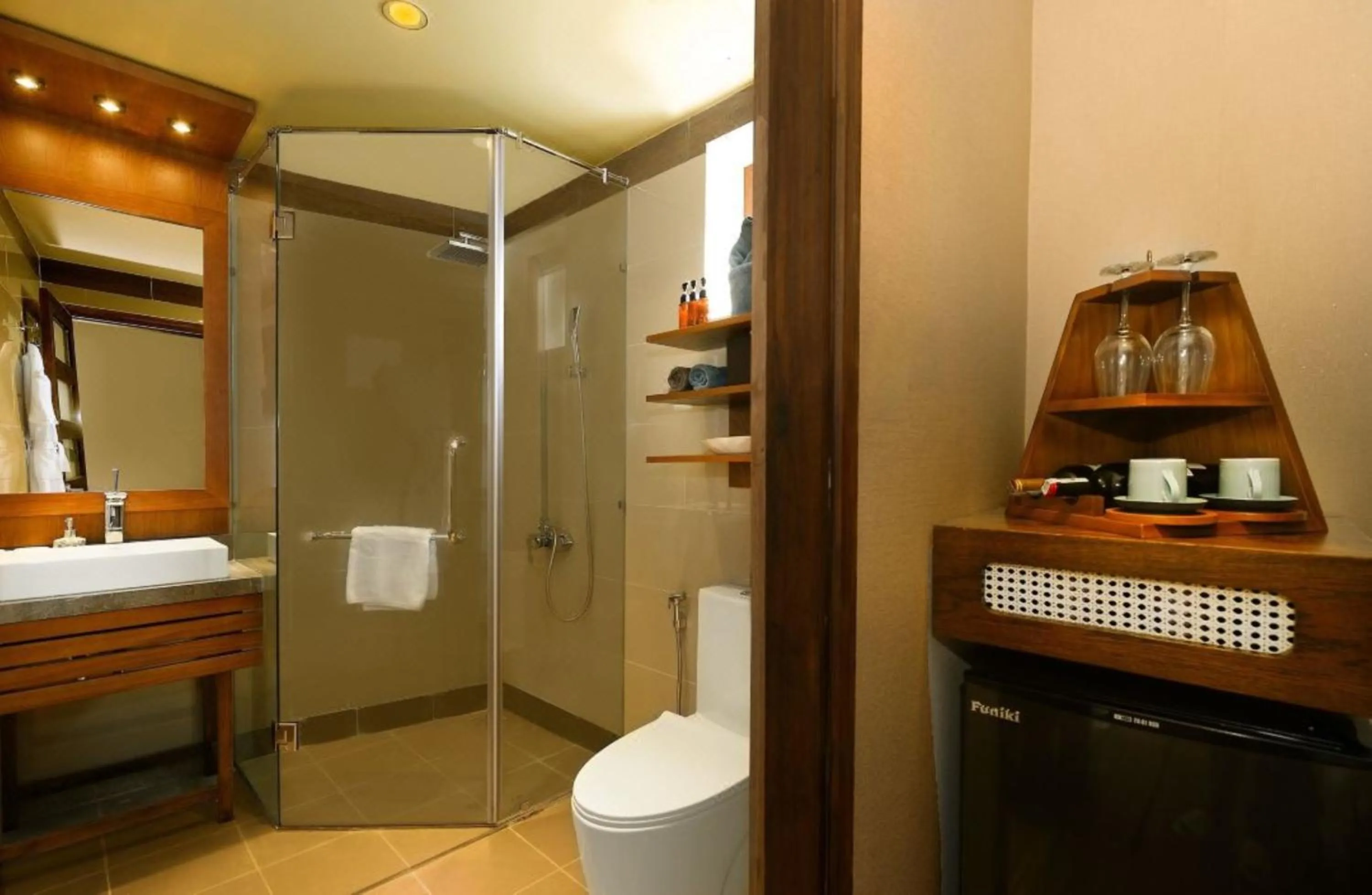 Shower in HA Hotel Apartments Ocean Front