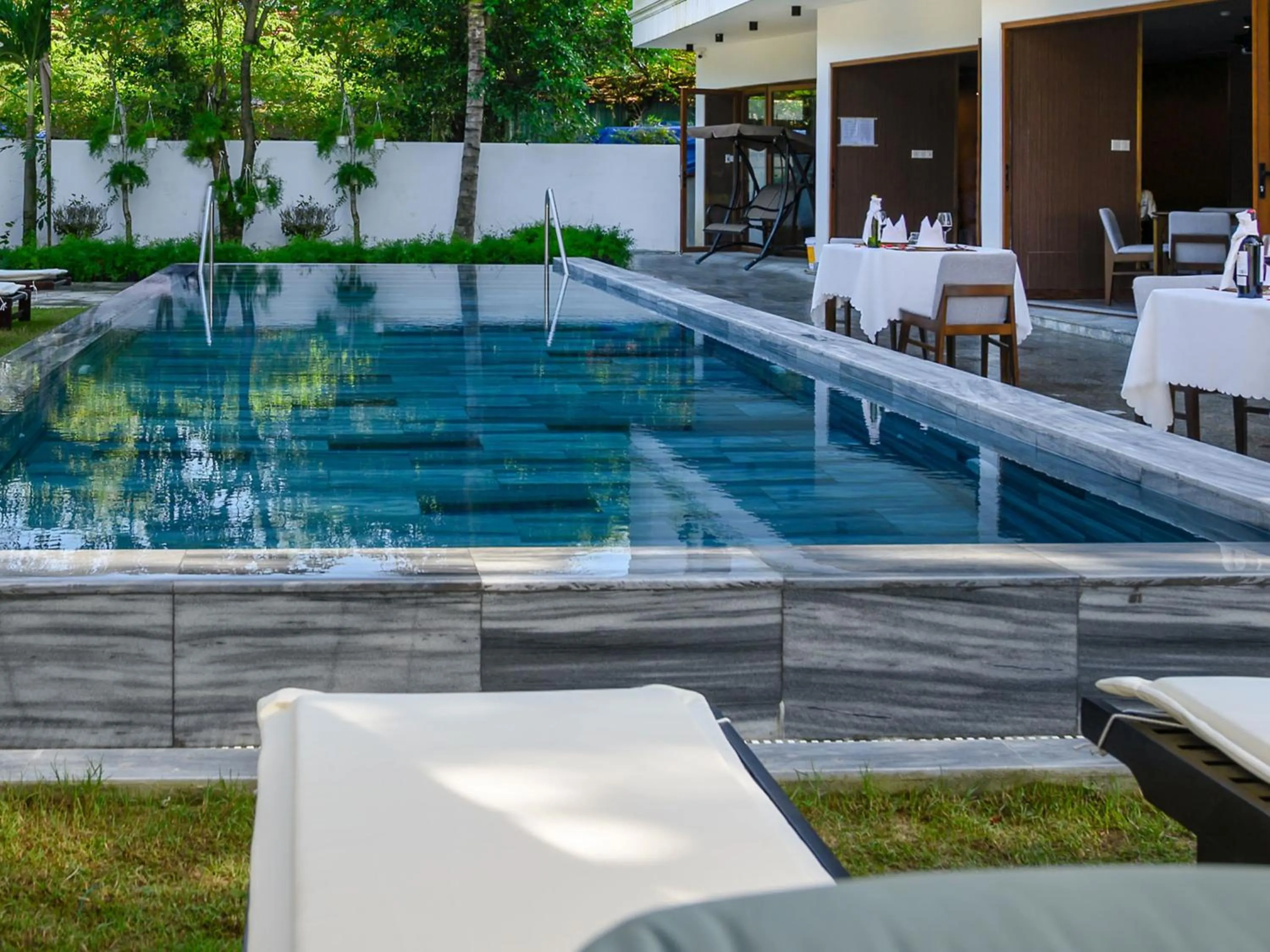 Day in HA Hotel Apartments Ocean Front