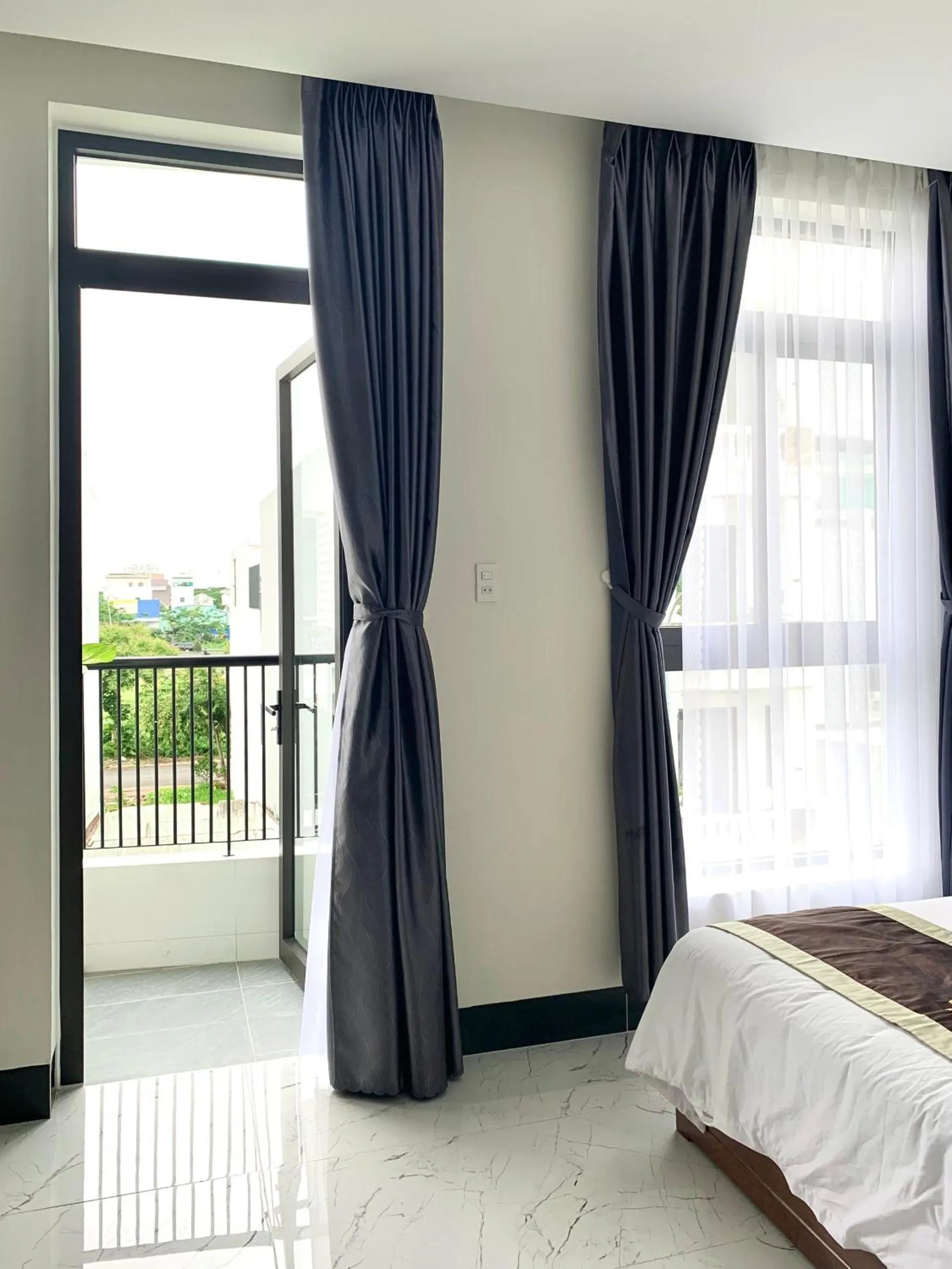 Balcony/Terrace, Bed in Lucasta Hotel