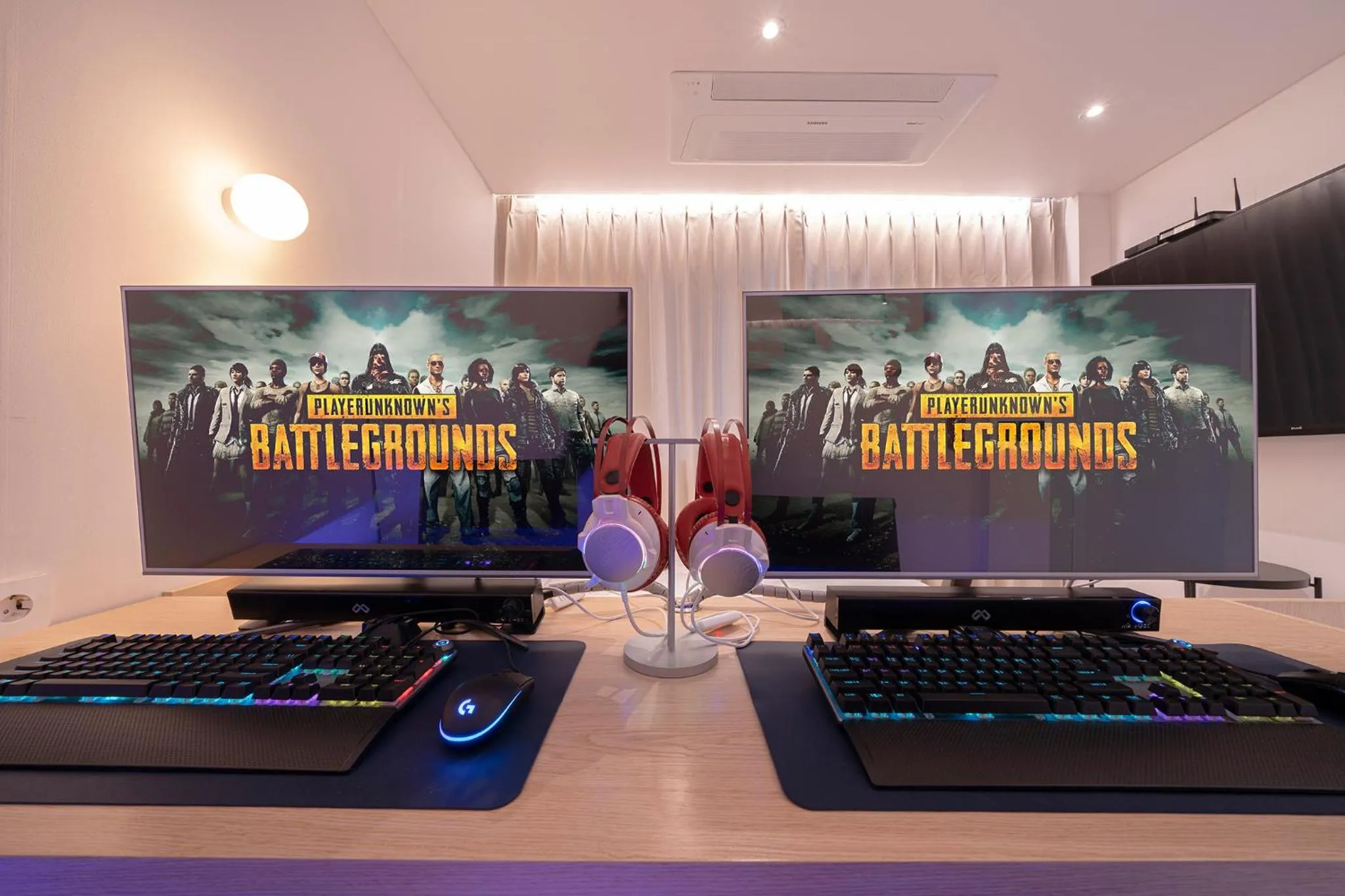 Evening entertainment in Aank Hotel Osan