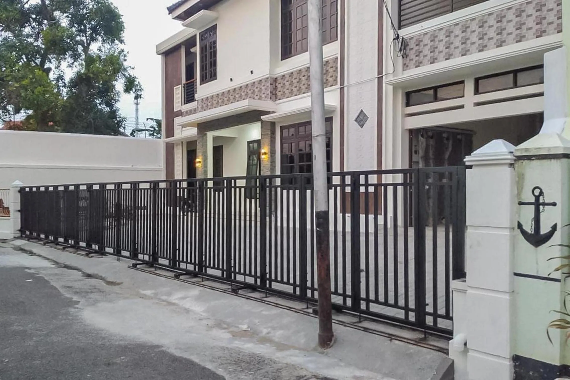 Property building in RedDoorz Syariah near Stasiun Madiun 2