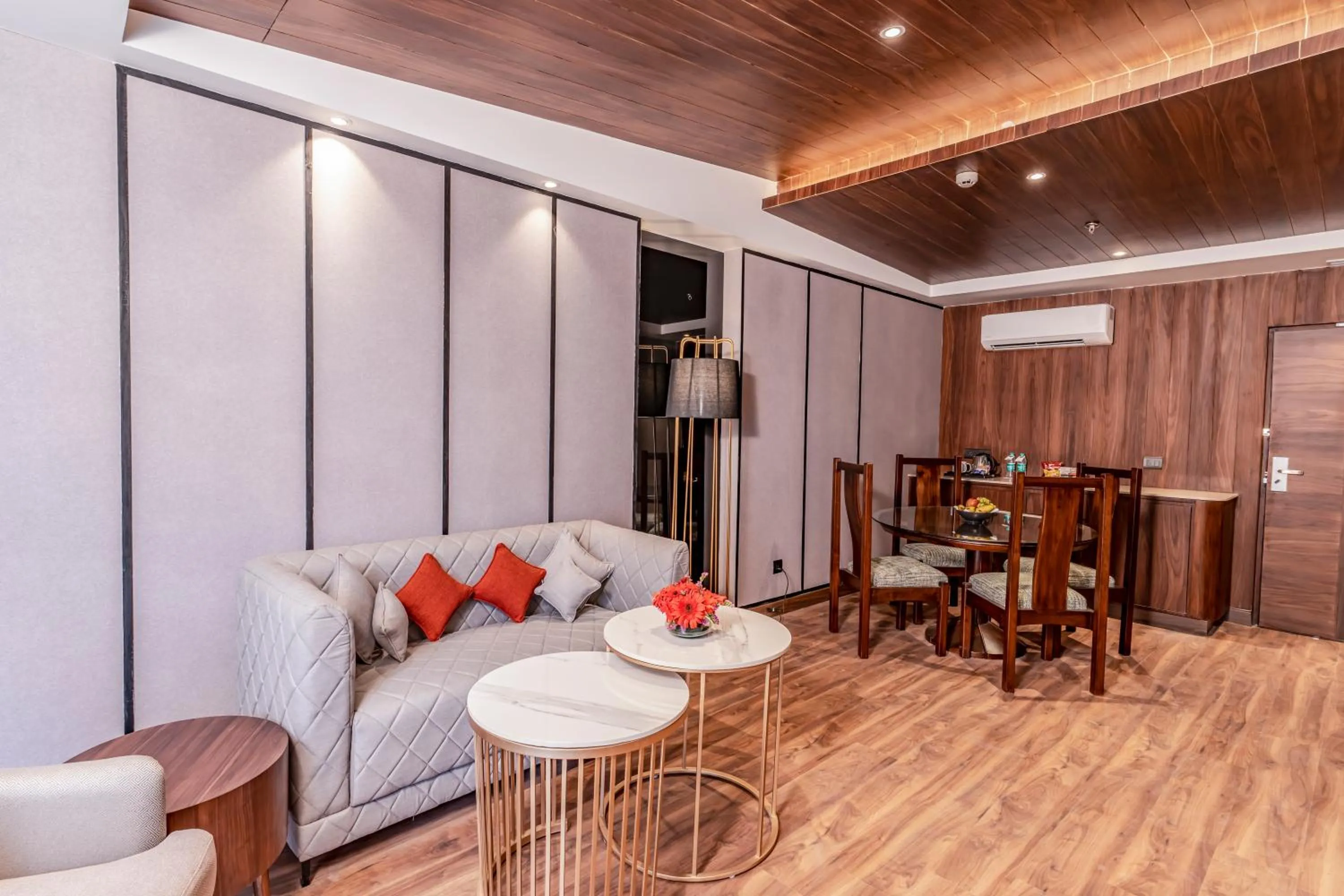 Seating area in Fortune Khajjiar - Member ITC Hotels' Group