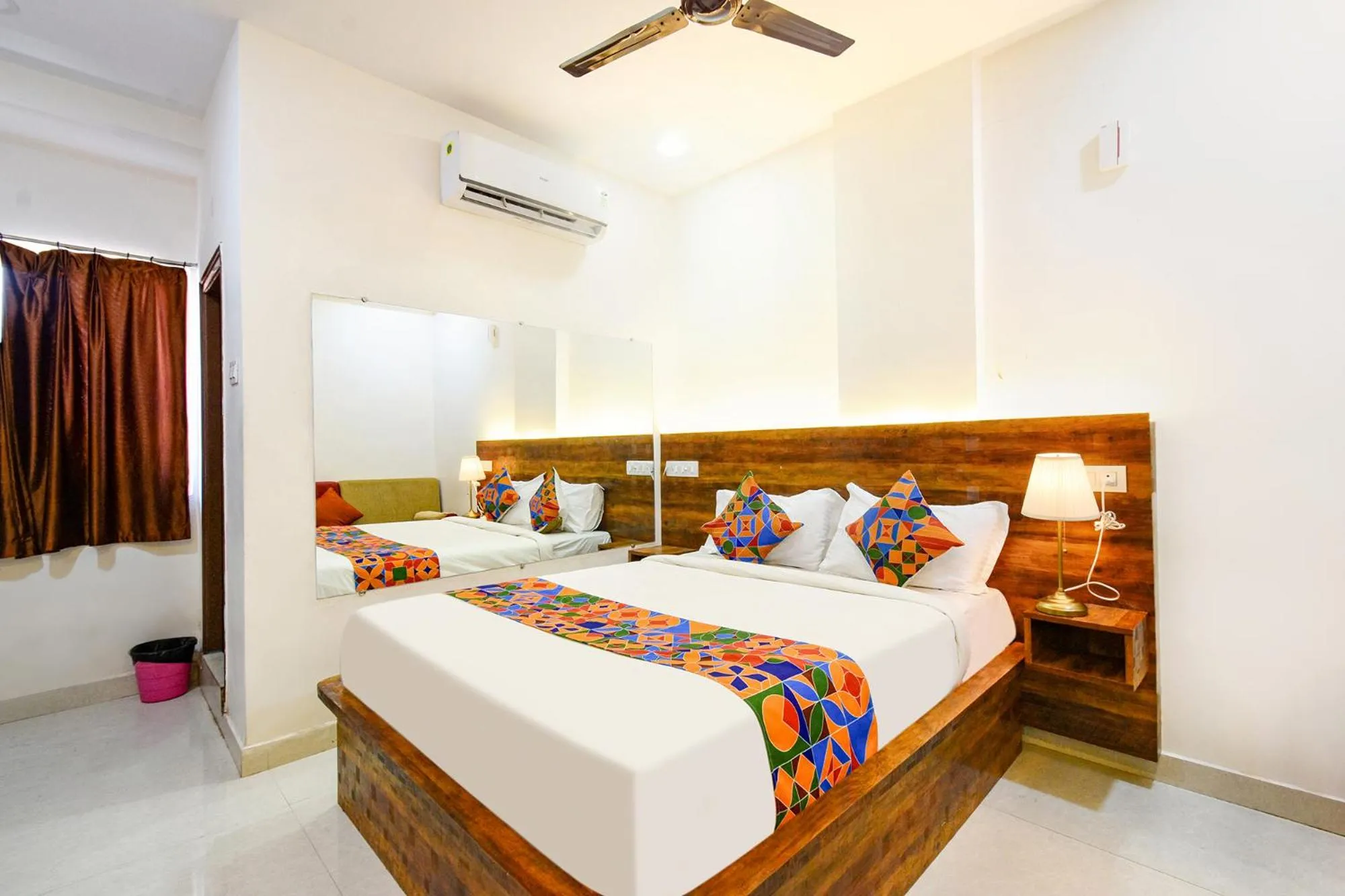 Bed in FabHotel SRH Pride - Nr Hitech City Railway Station