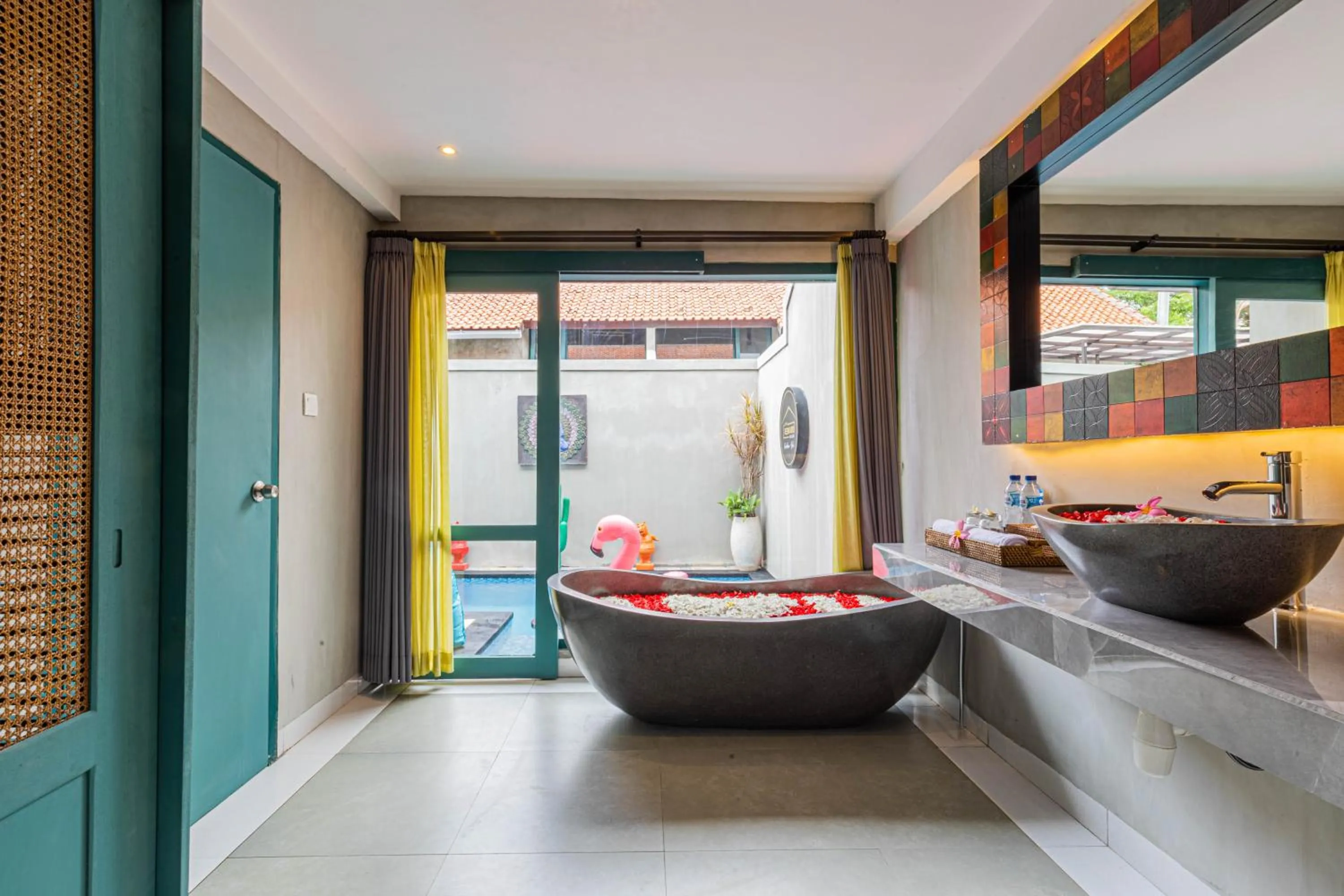 Bath in The Reward Villas Kerobokan