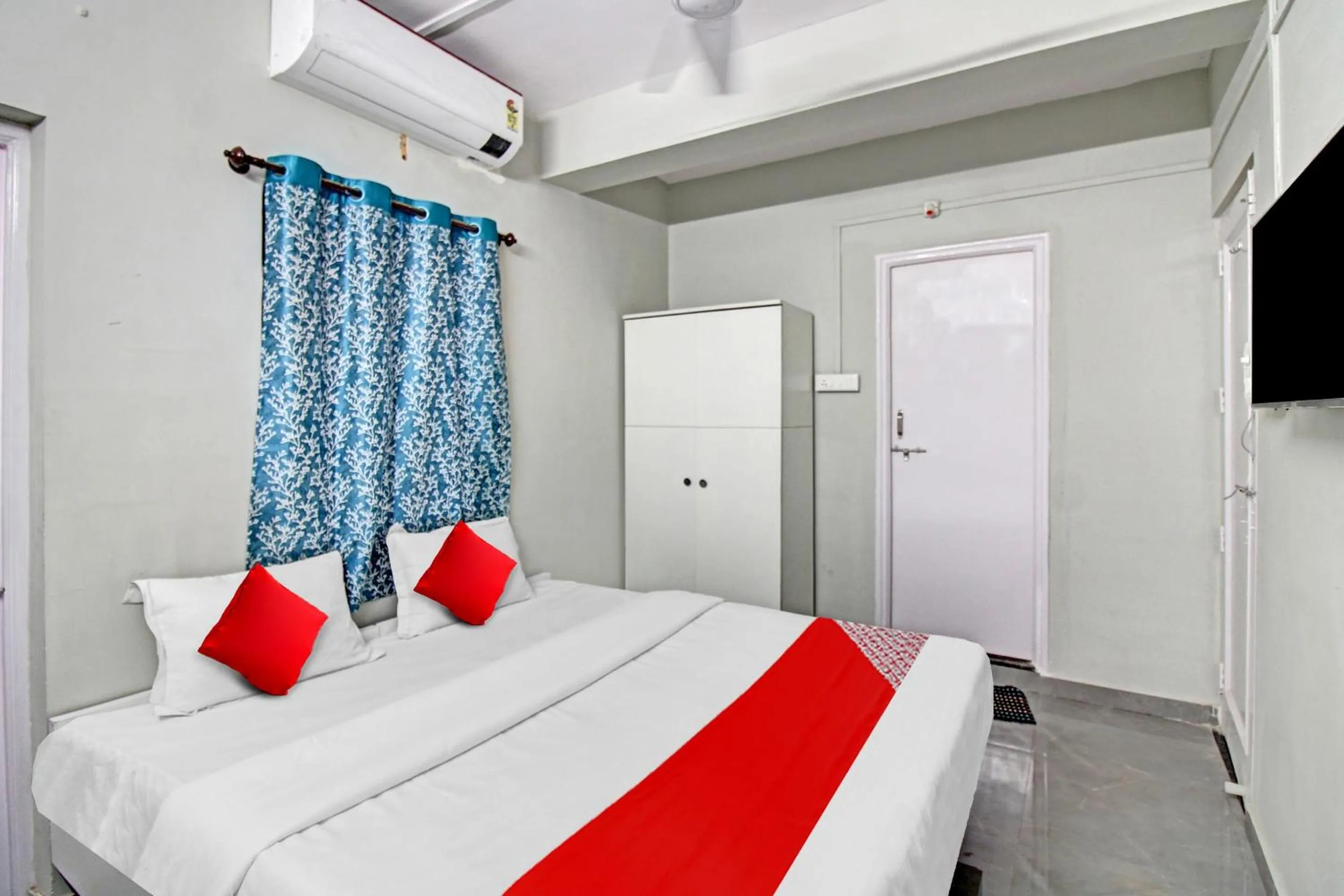 Super Hotel O Moonlight Inn