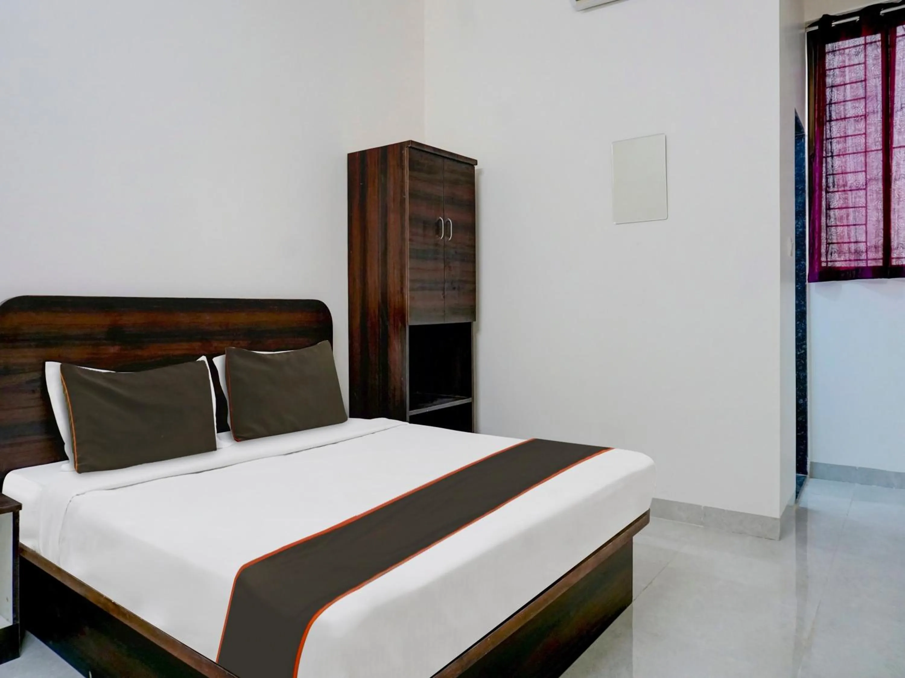 Bedroom in Collection O Gargi Galaxy