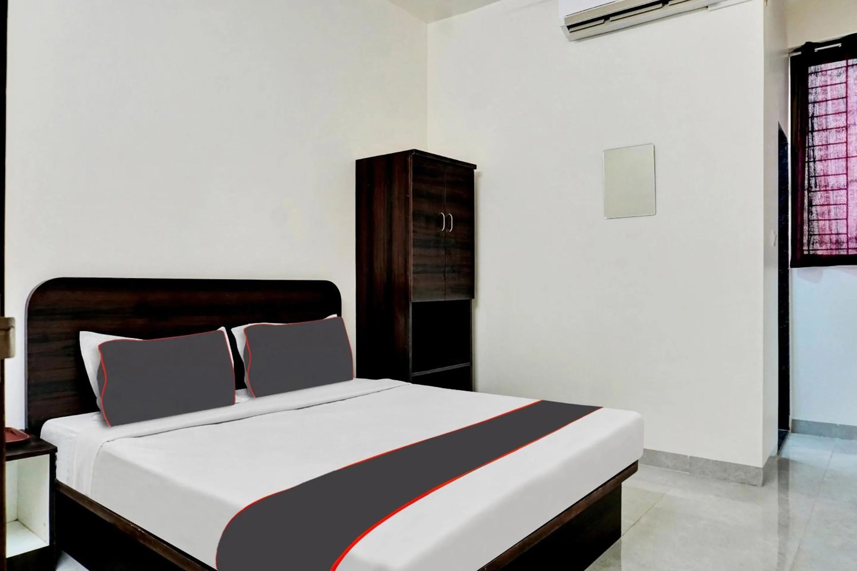 Bedroom in Collection O Gargi Galaxy