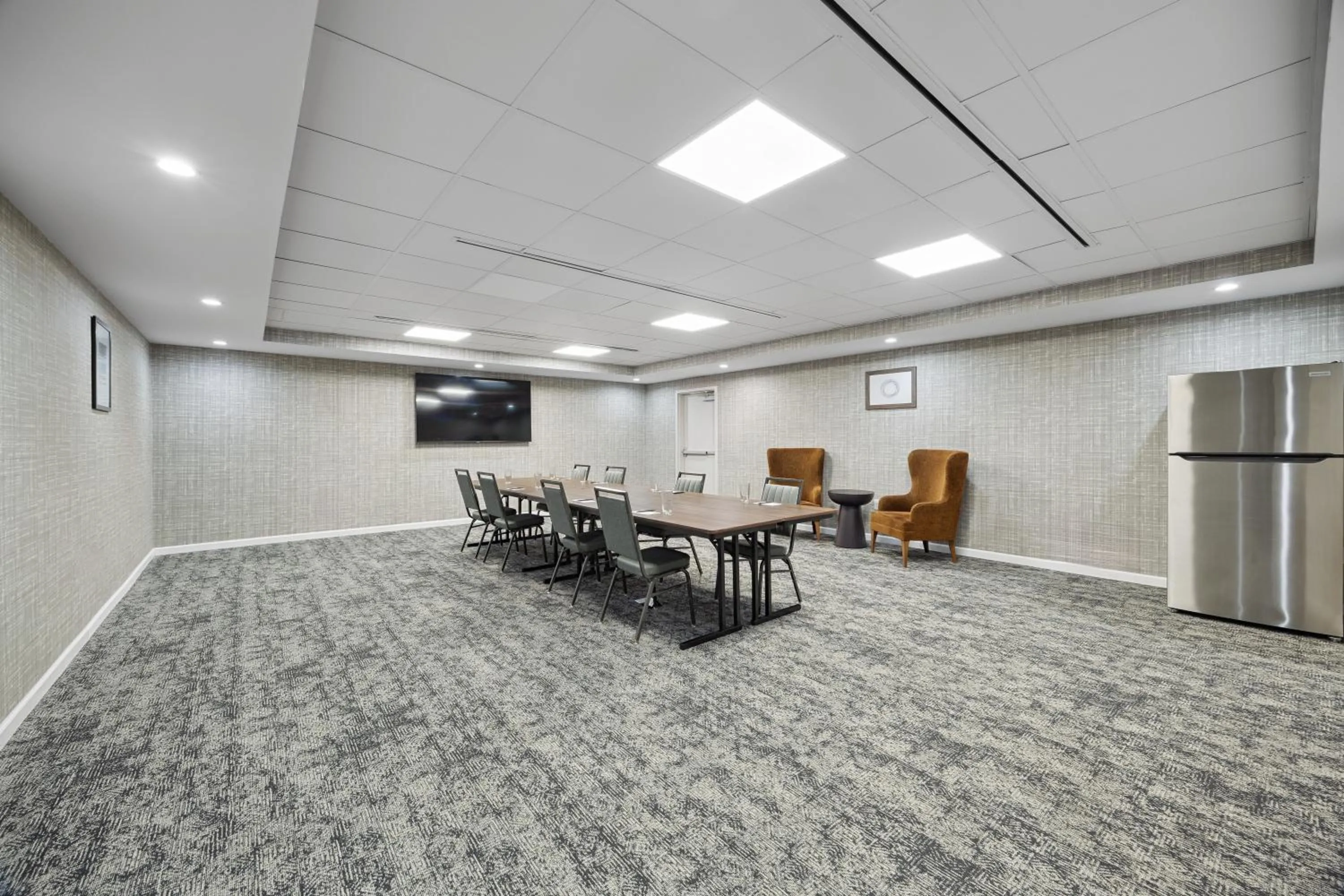 Meeting/conference room in Staybridge Suites Sacramento Woodland by IHG
