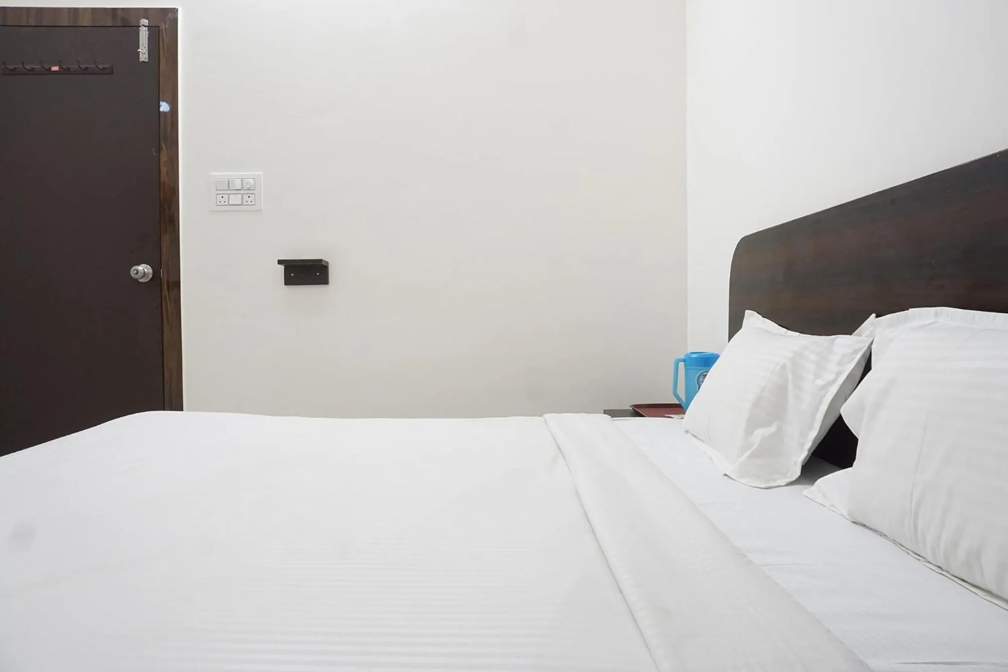 Photo of the whole room, Bed in Via Gargi Galuxe - Nr Ankushrao Natyagruha