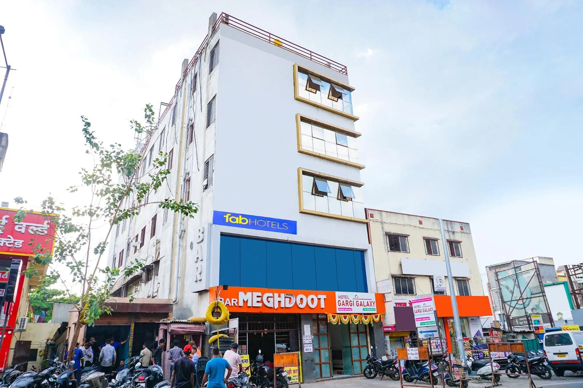 FabHotel Gargi Galuxe - Nr Ankushrao Natyagruha