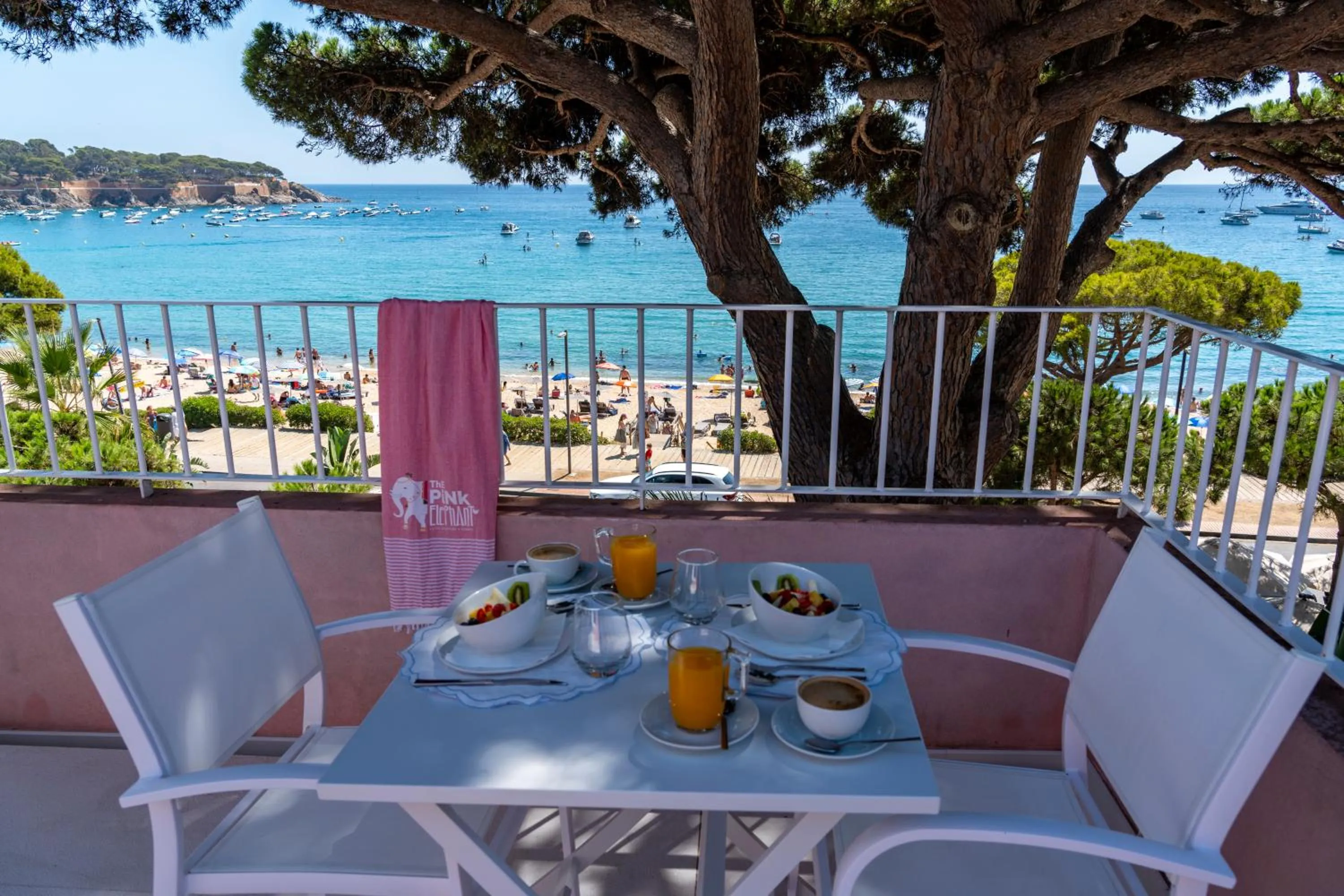 Balcony/Terrace in The Pink Elephant Hotel