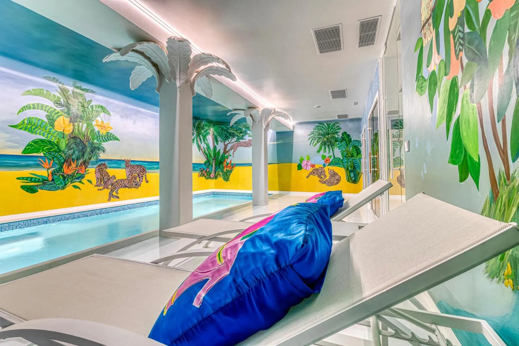 Swimming pool in The Pink Elephant Hotel