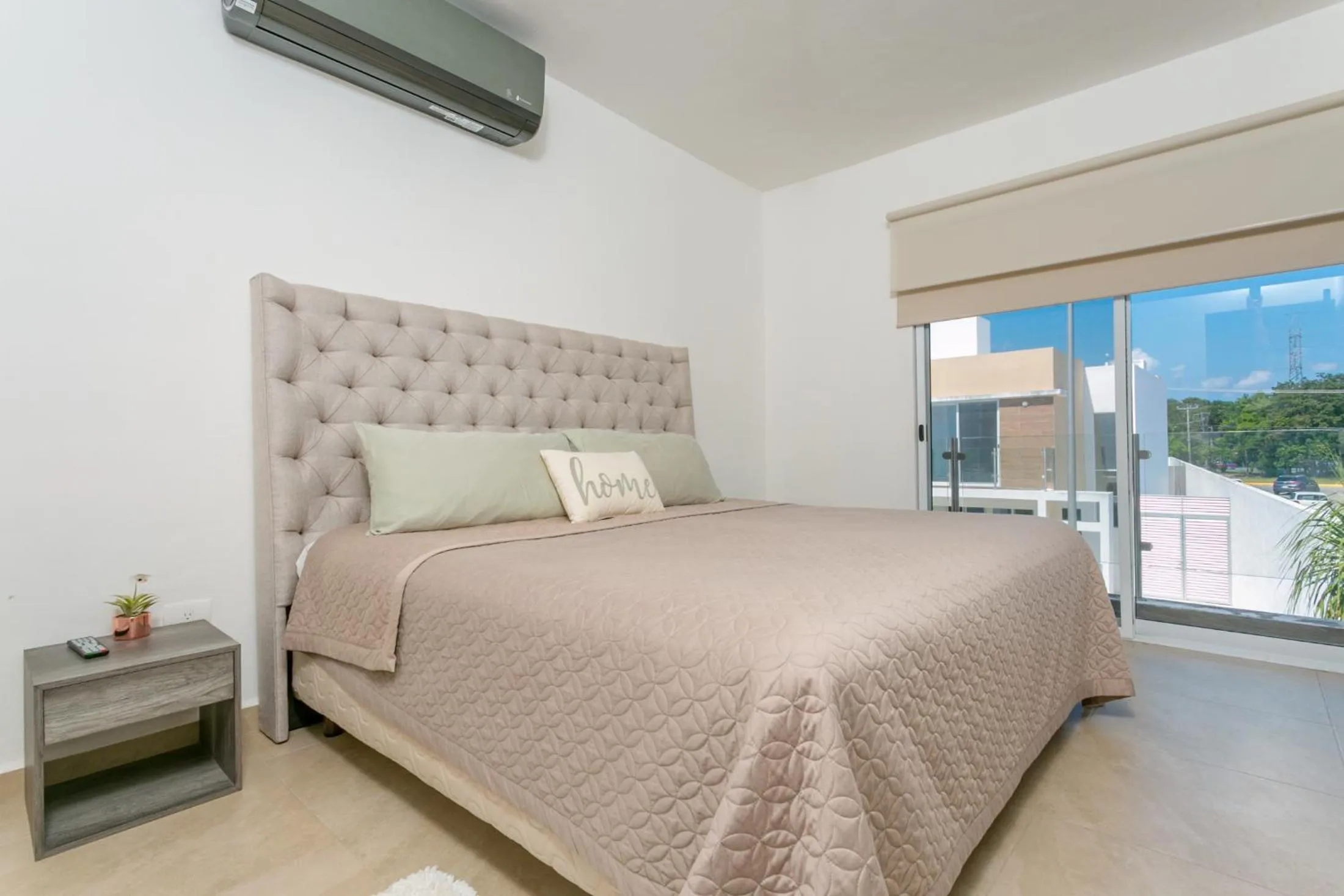 Bedroom, Bed in House in Private Altus Il - Private Pool