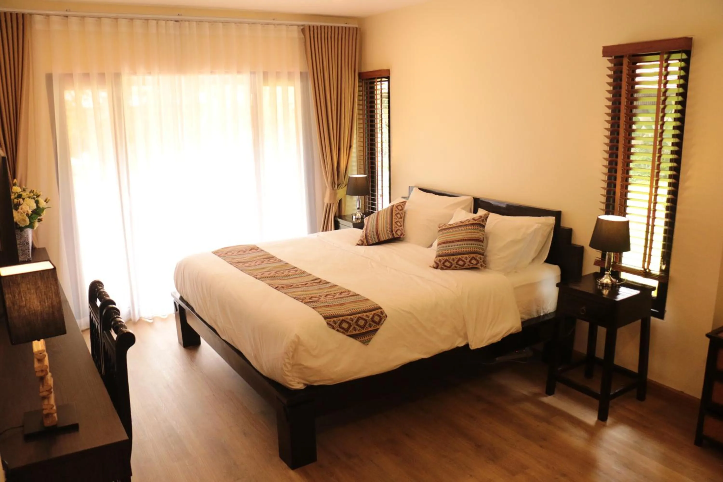 Bed in Le Baan Thai Boutique Villa