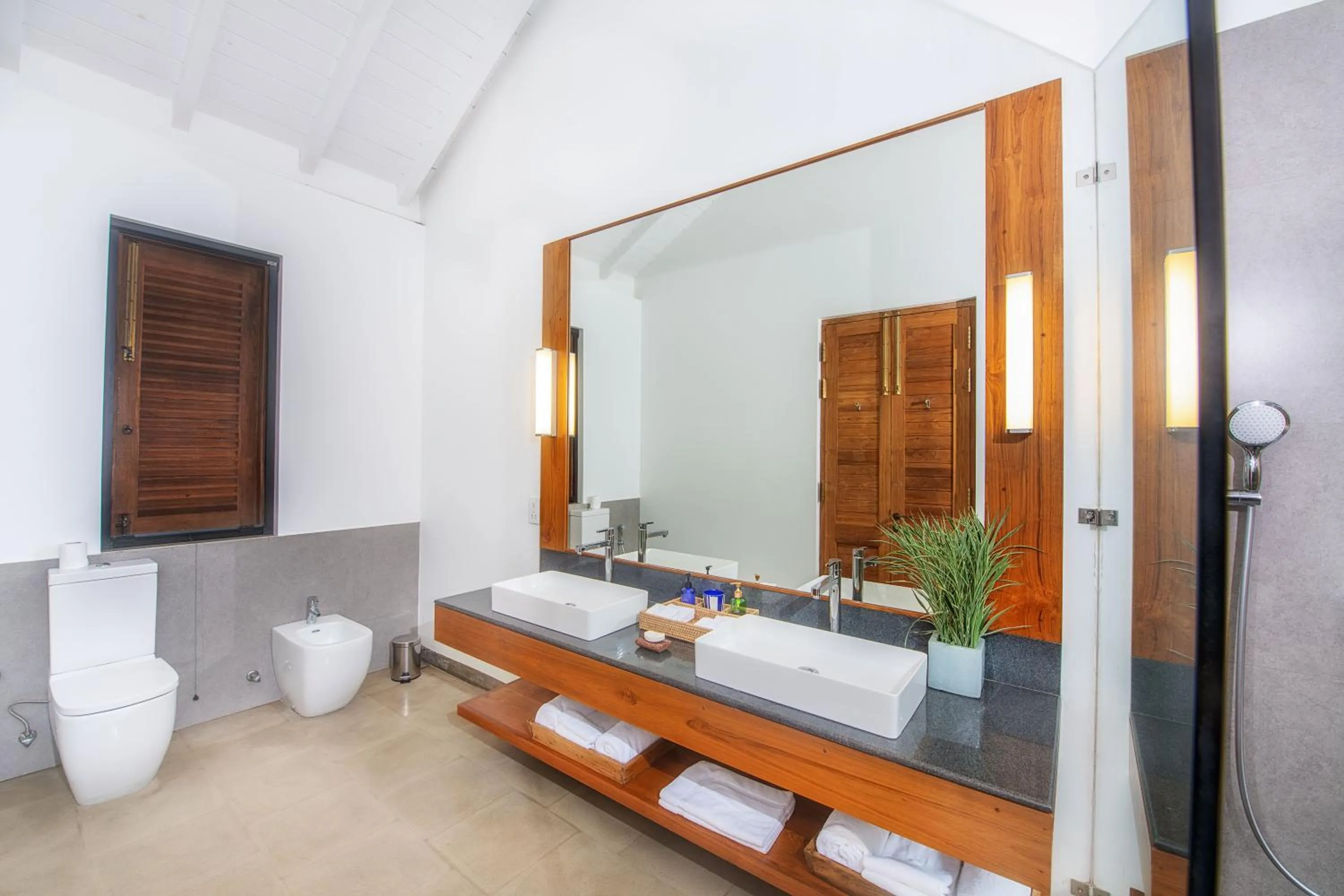 Toilet in Kirana - A Santani Villa, Bentota