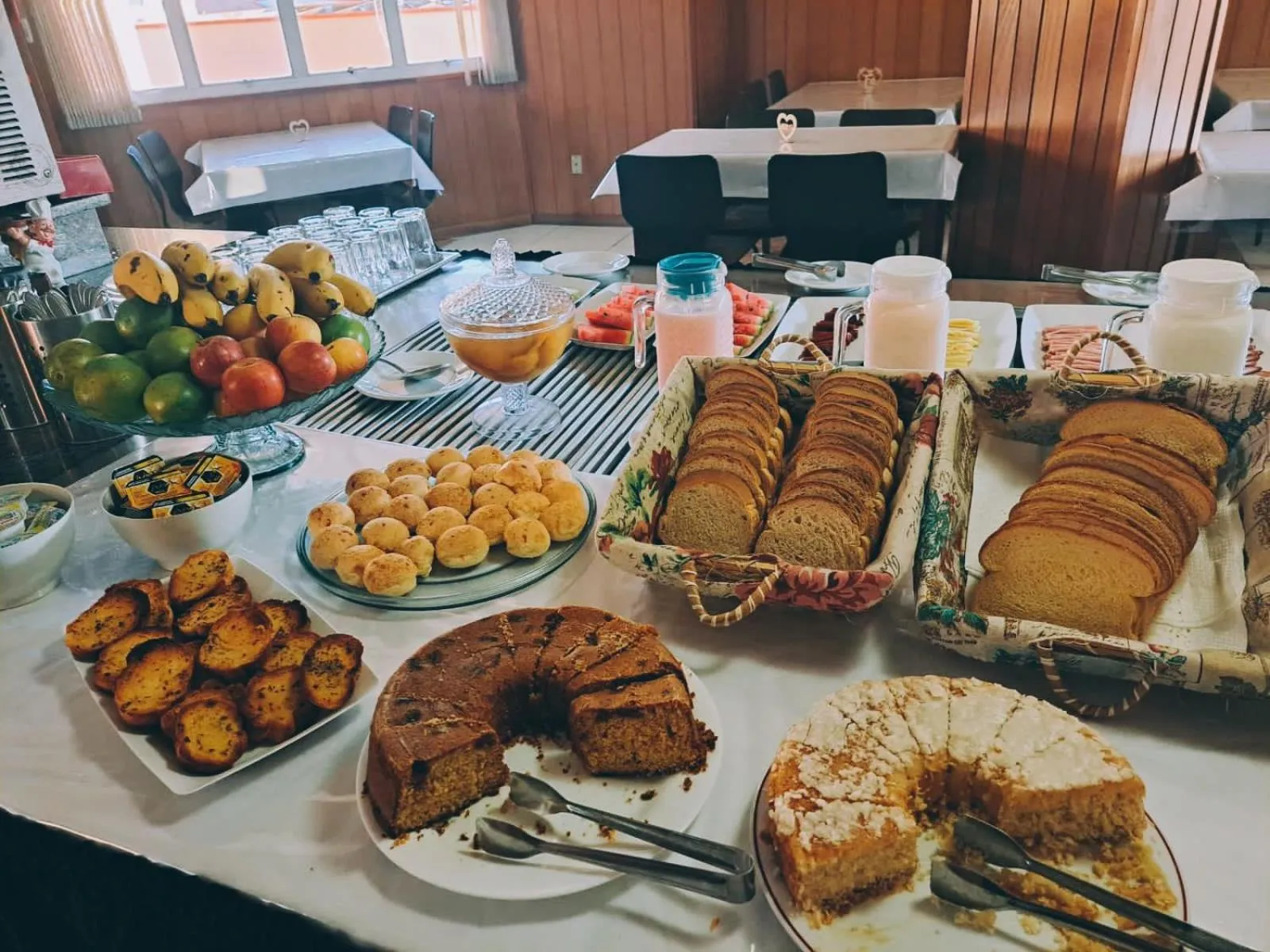 Restaurant/places to eat in Binder Hotel Mogi Guaçu