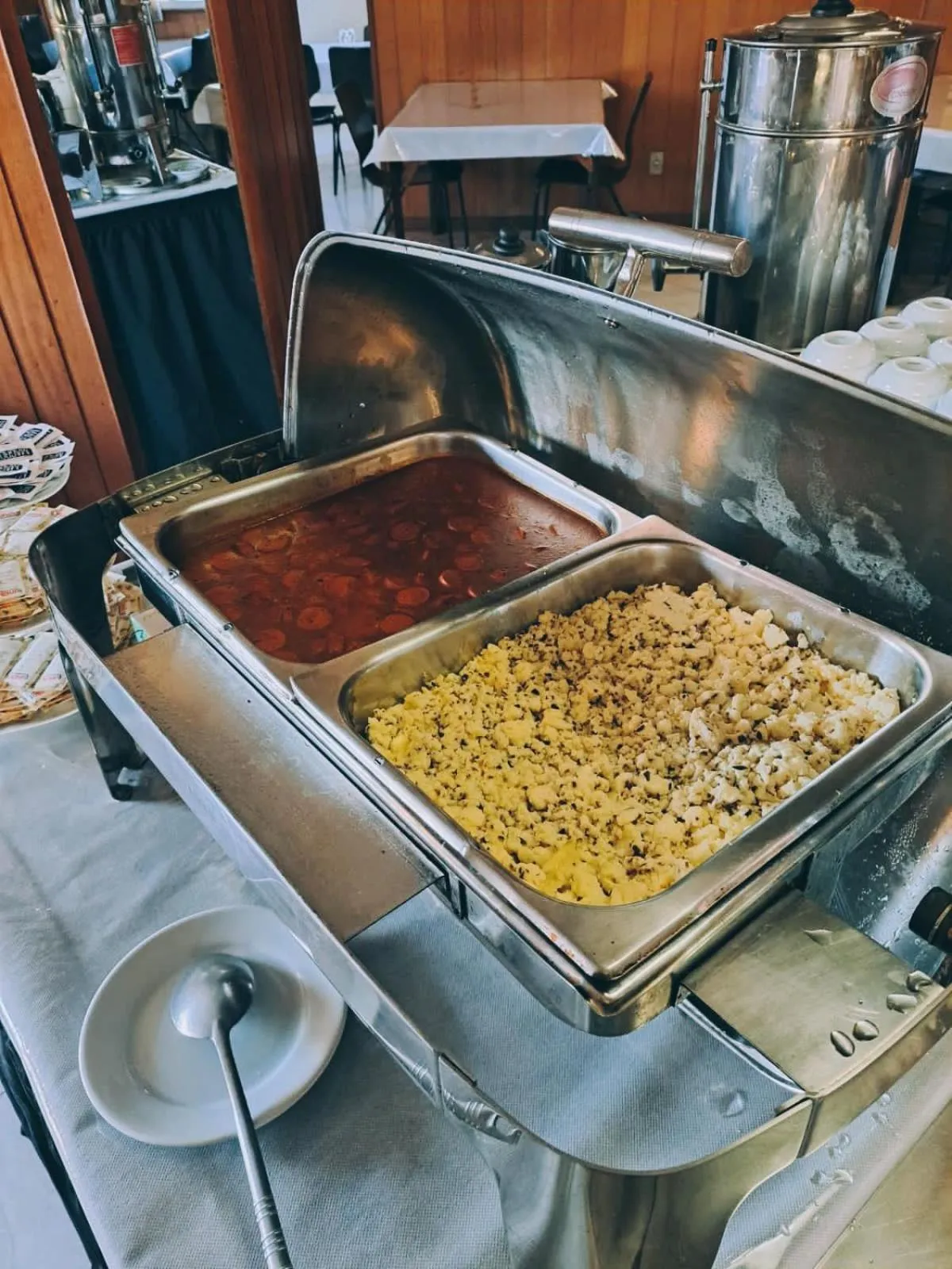 Restaurant/places to eat in Binder Hotel Mogi Guaçu