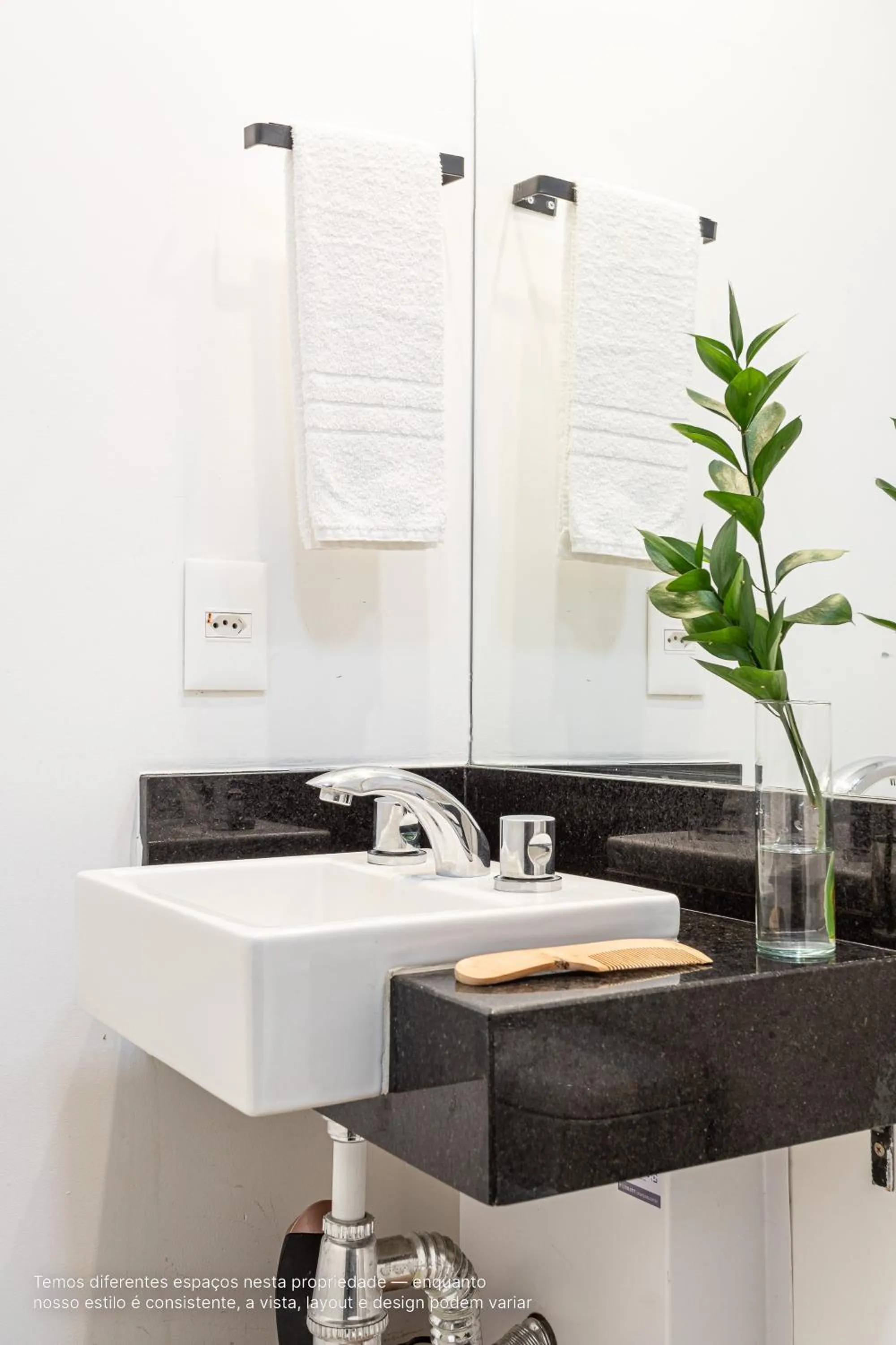 Bathroom in Next Paulista by Viva - Apartamentos completos ao lado da Av Paulista e MASP