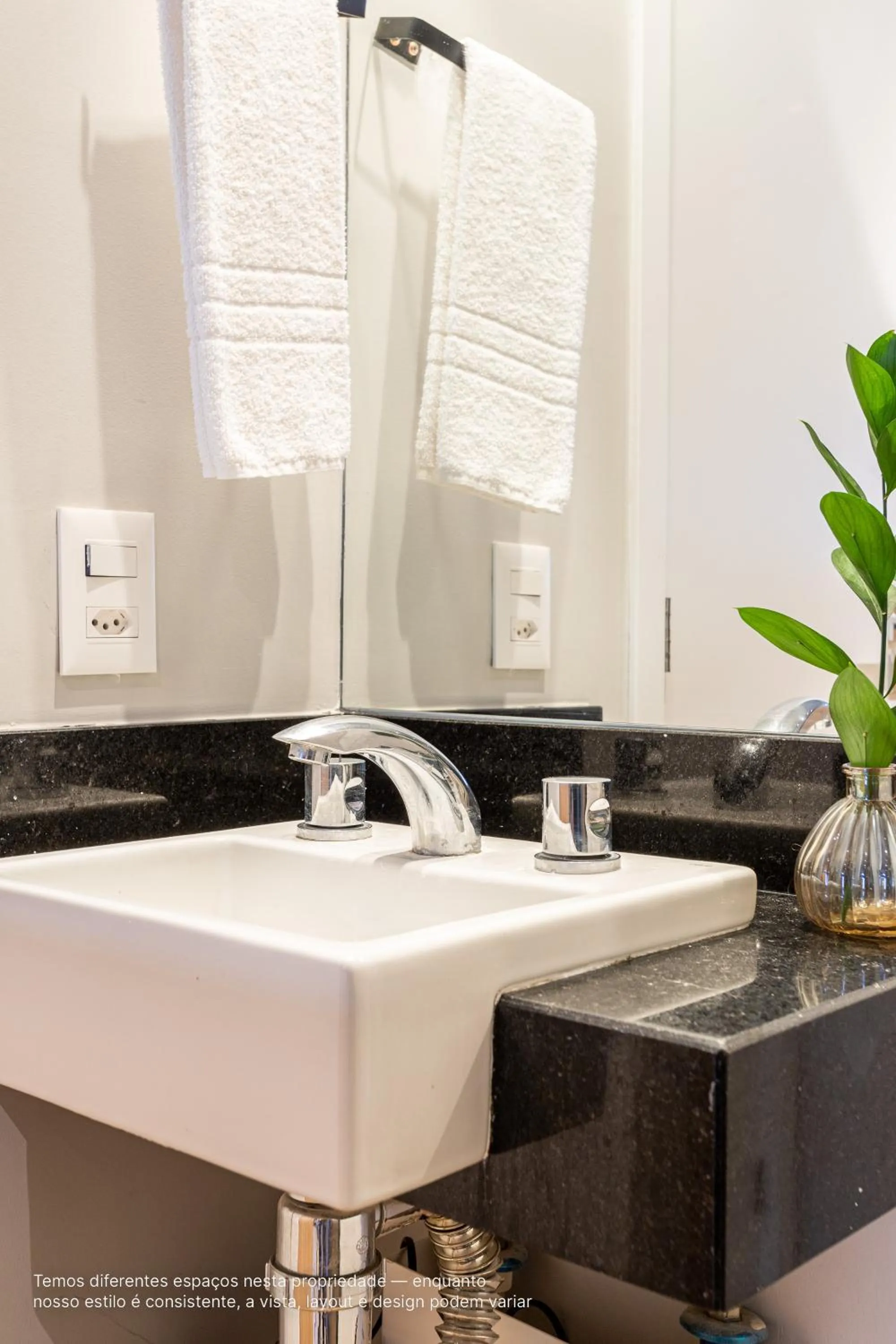 Bathroom in Next Paulista by Viva - Apartamentos completos ao lado da Av Paulista e MASP