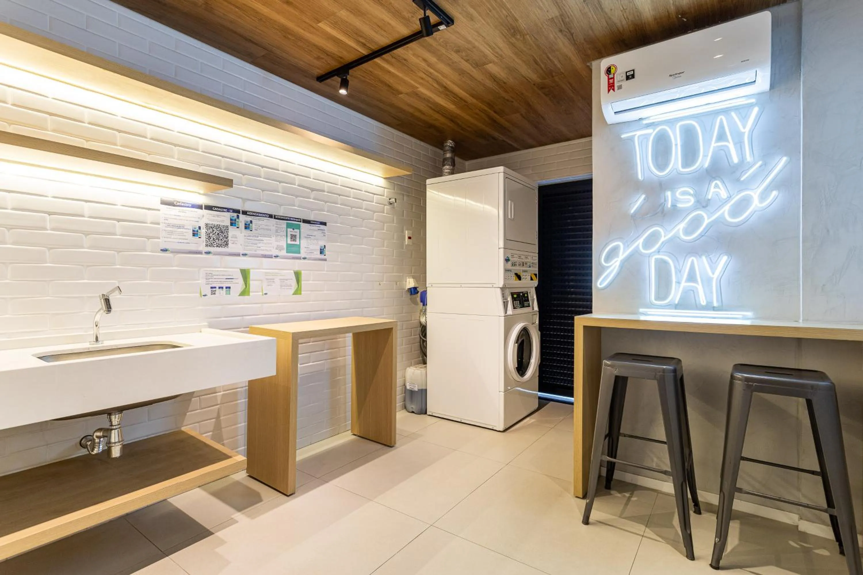 laundry in Next Paulista by Viva - Apartamentos completos ao lado da Av Paulista e MASP