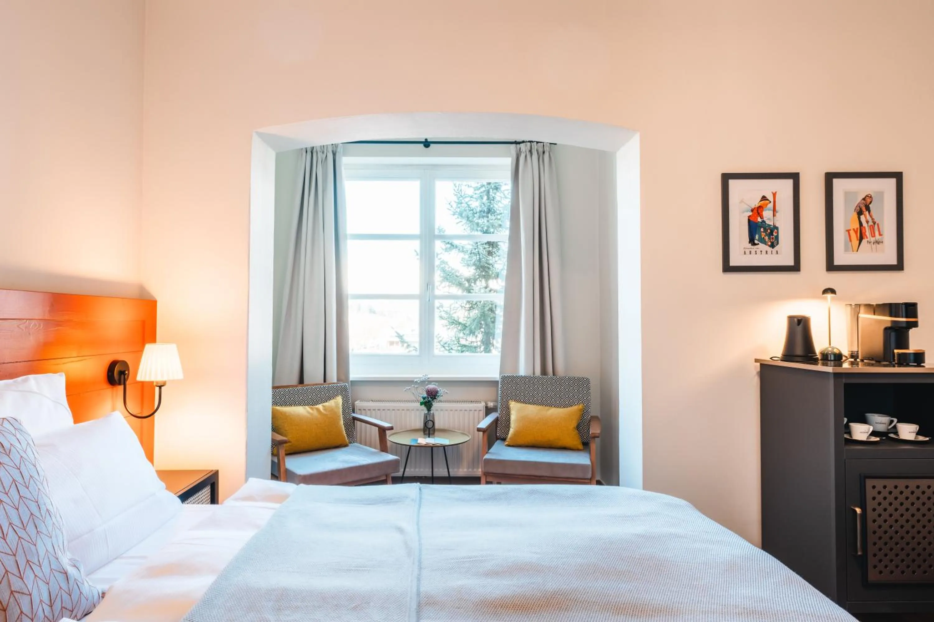 Photo of the whole room, Bed in HENRI Country House Kitzbühel