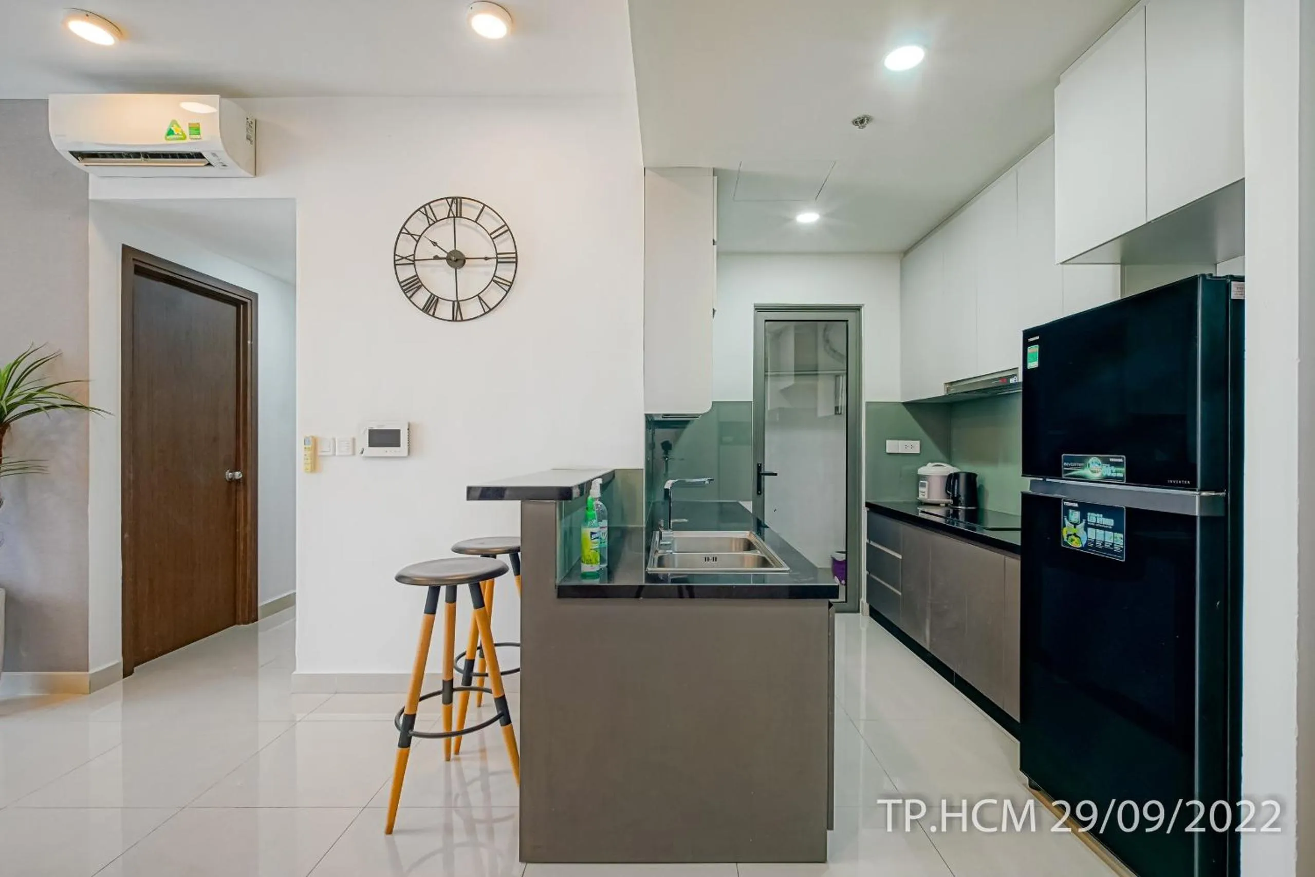 Kitchen or kitchenette in MH Apartment- Tresor- spacious and cozy center D4