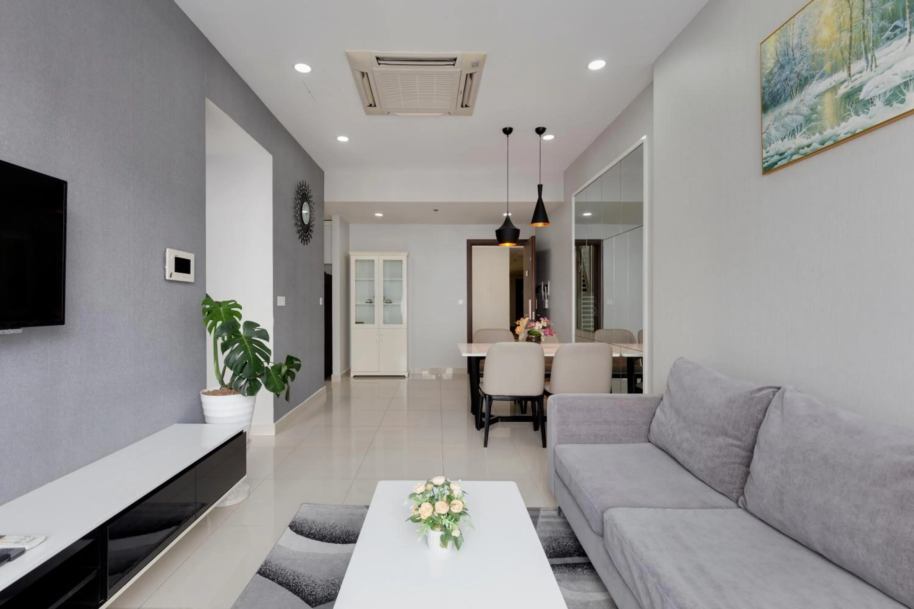 Communal lounge/ TV room in MH Apartment- Tresor- spacious and cozy center D4