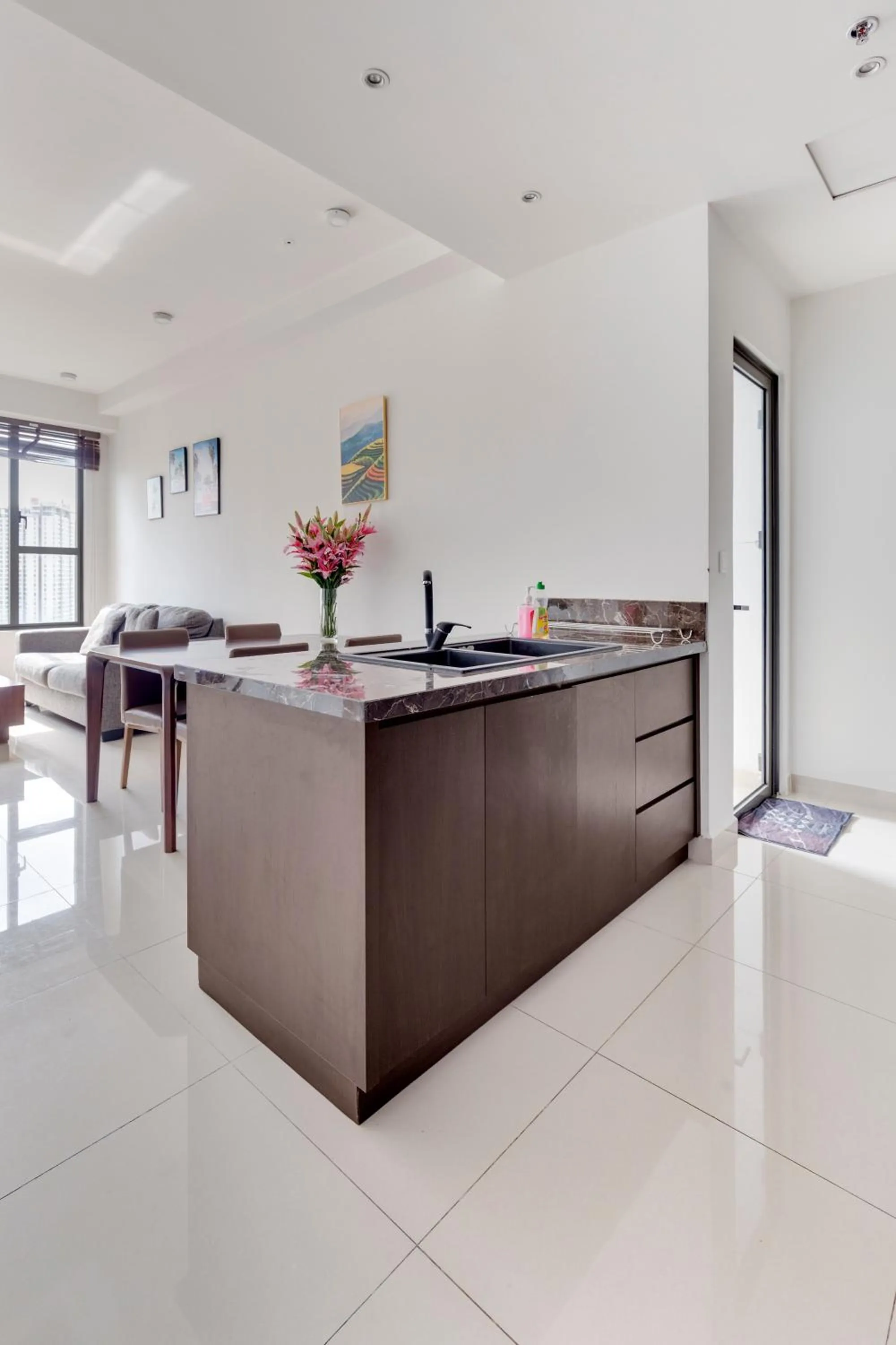 Kitchen or kitchenette in MH Apartment- Tresor- spacious and cozy center D4