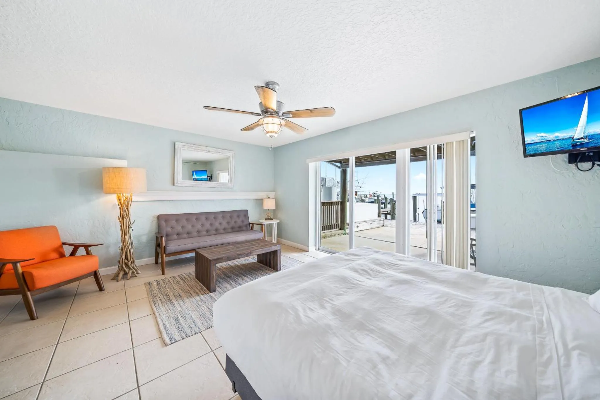 Bedroom in Sebastian Saltwater Lodge
