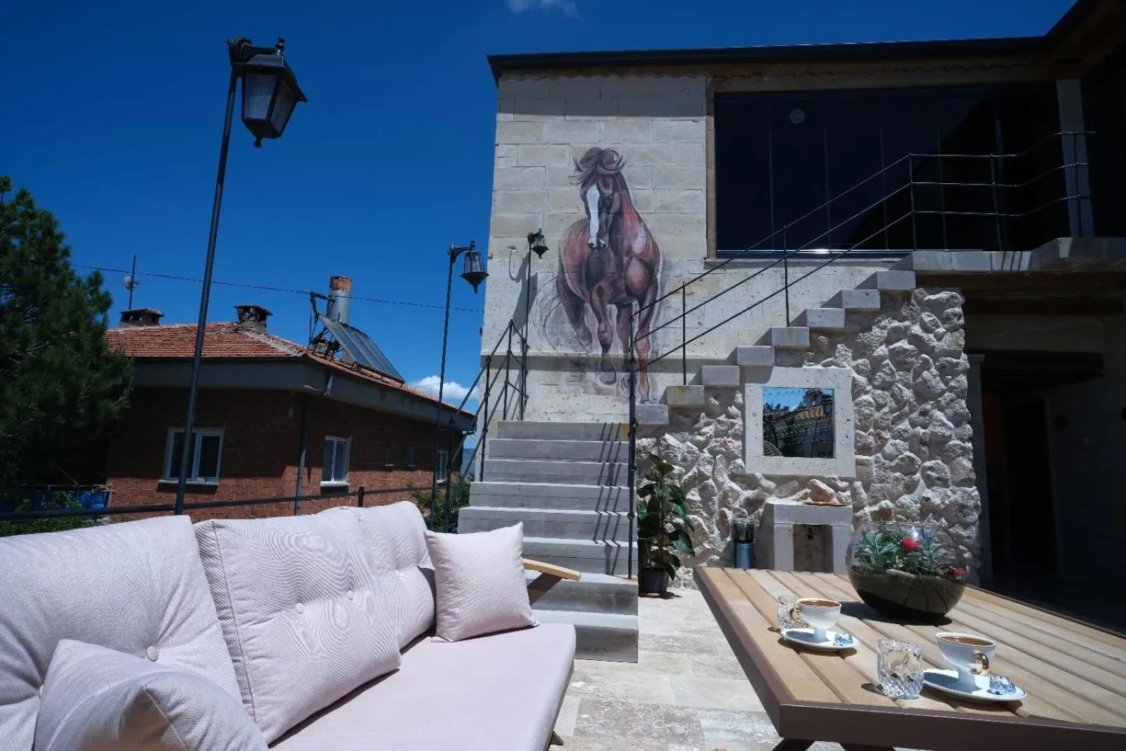 Balcony/Terrace in AKRİTİS STONE HOUSE