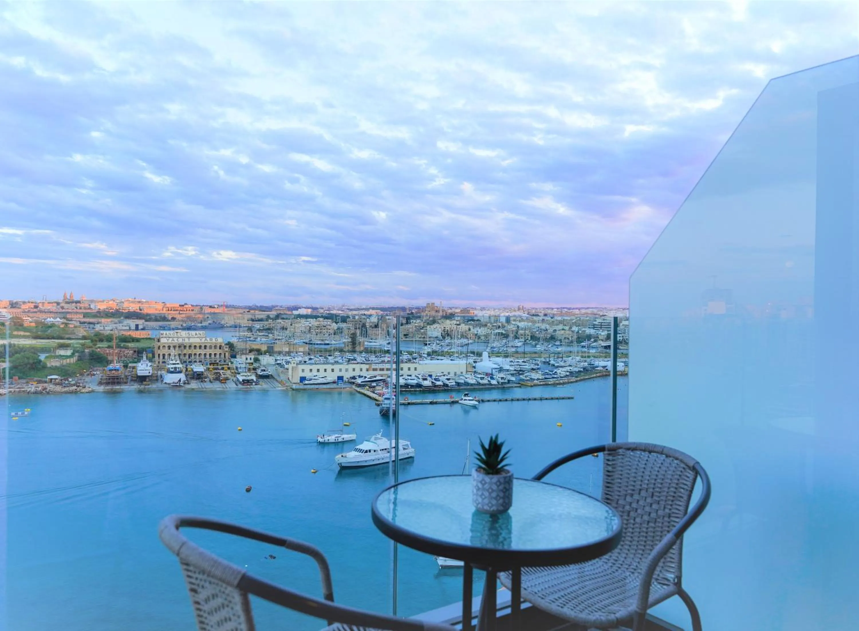 Balcony/Terrace in The Londoner Hotel Sliema