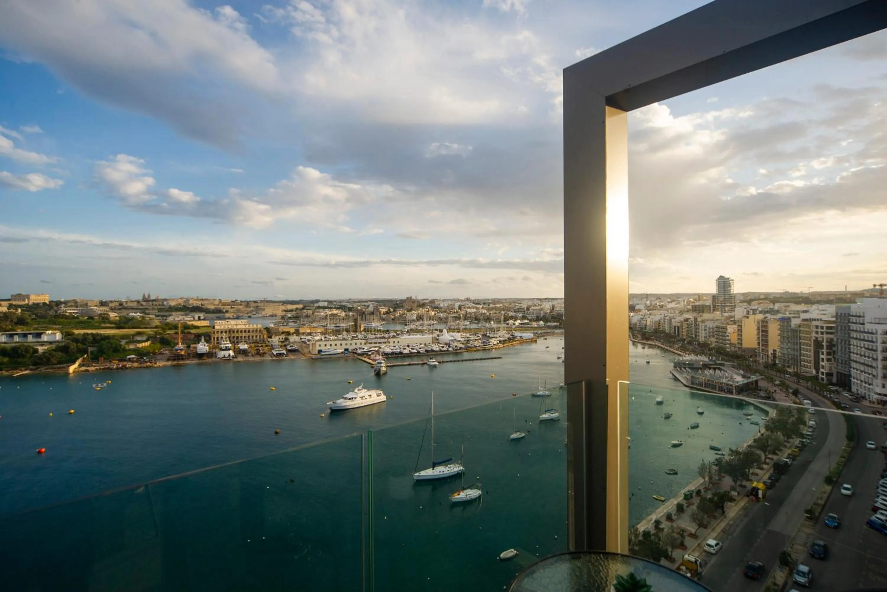 Balcony/Terrace in The Londoner Hotel Sliema
