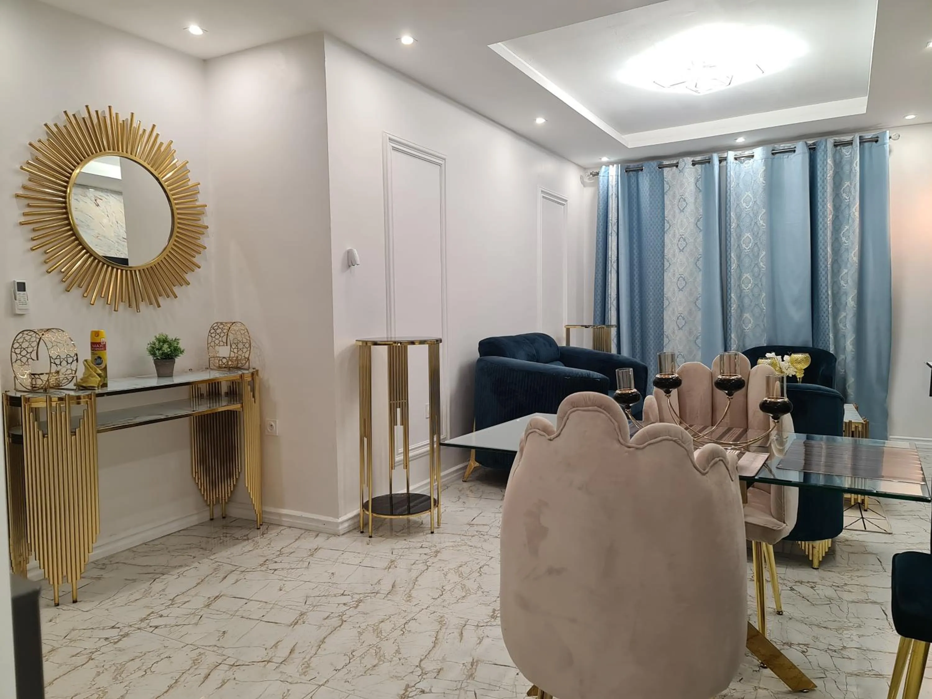 Living room in Suna' a Home Bonapriso