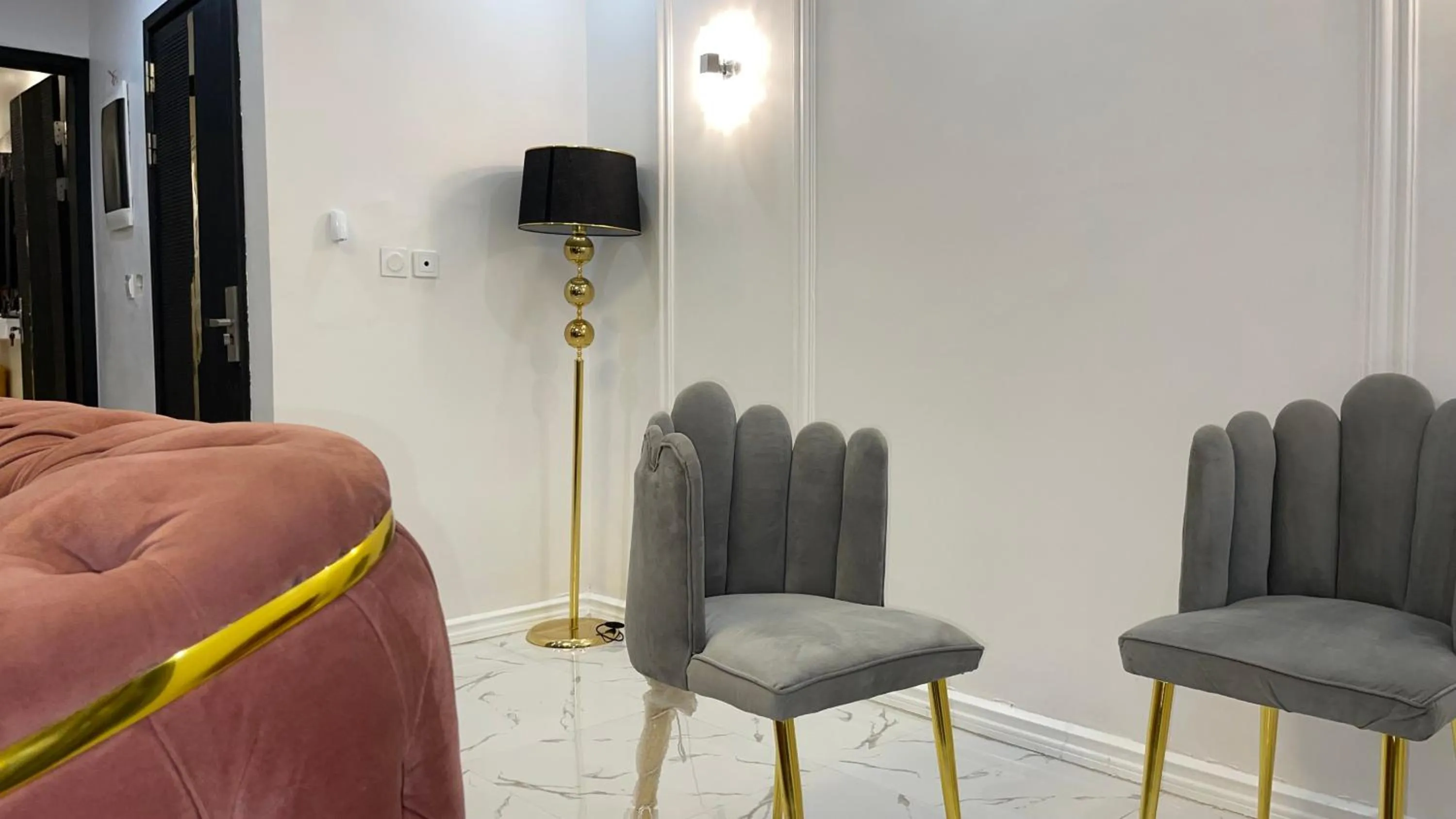 Dining area in Suna' a Home Bonapriso