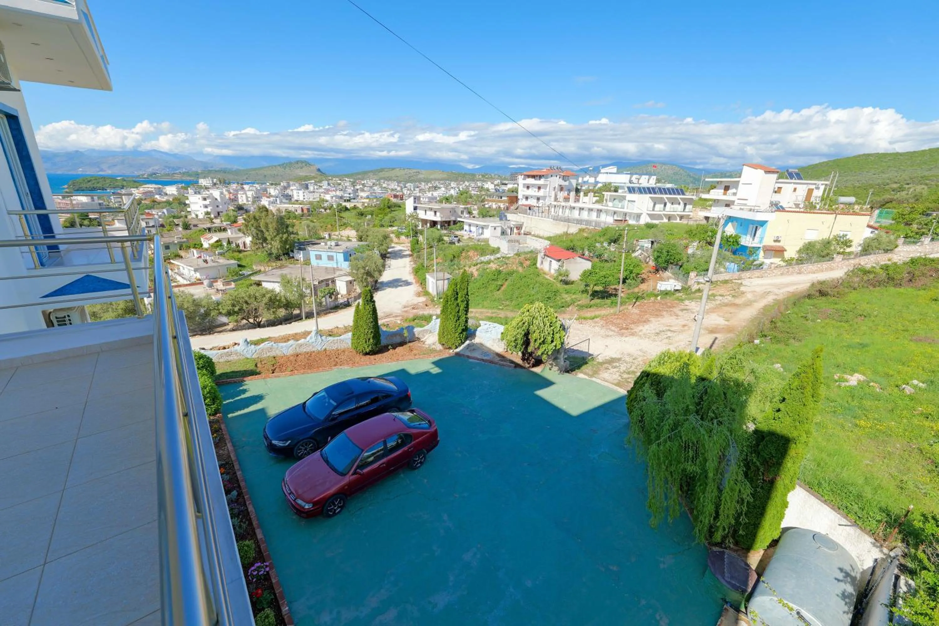 Property building in Vila Antica