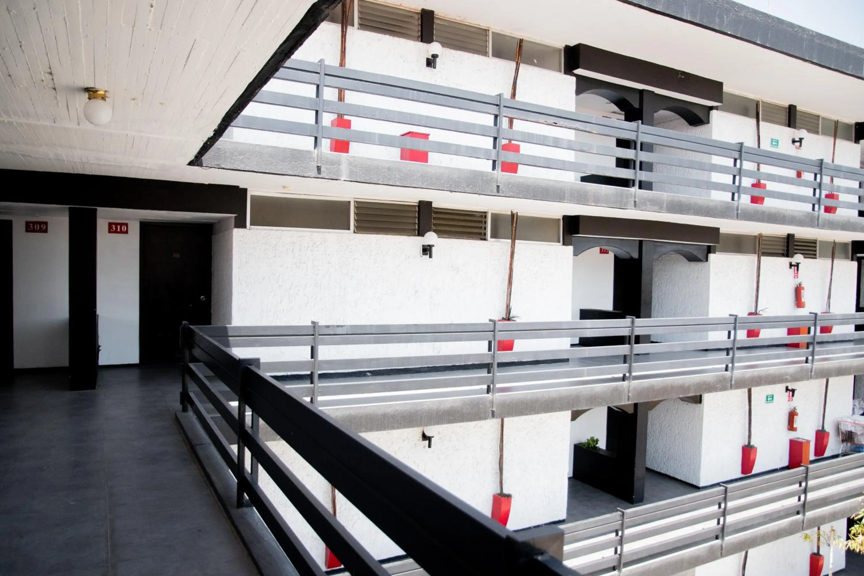 Property building in Hotel Expo Plaza Business and Family Guadalajara