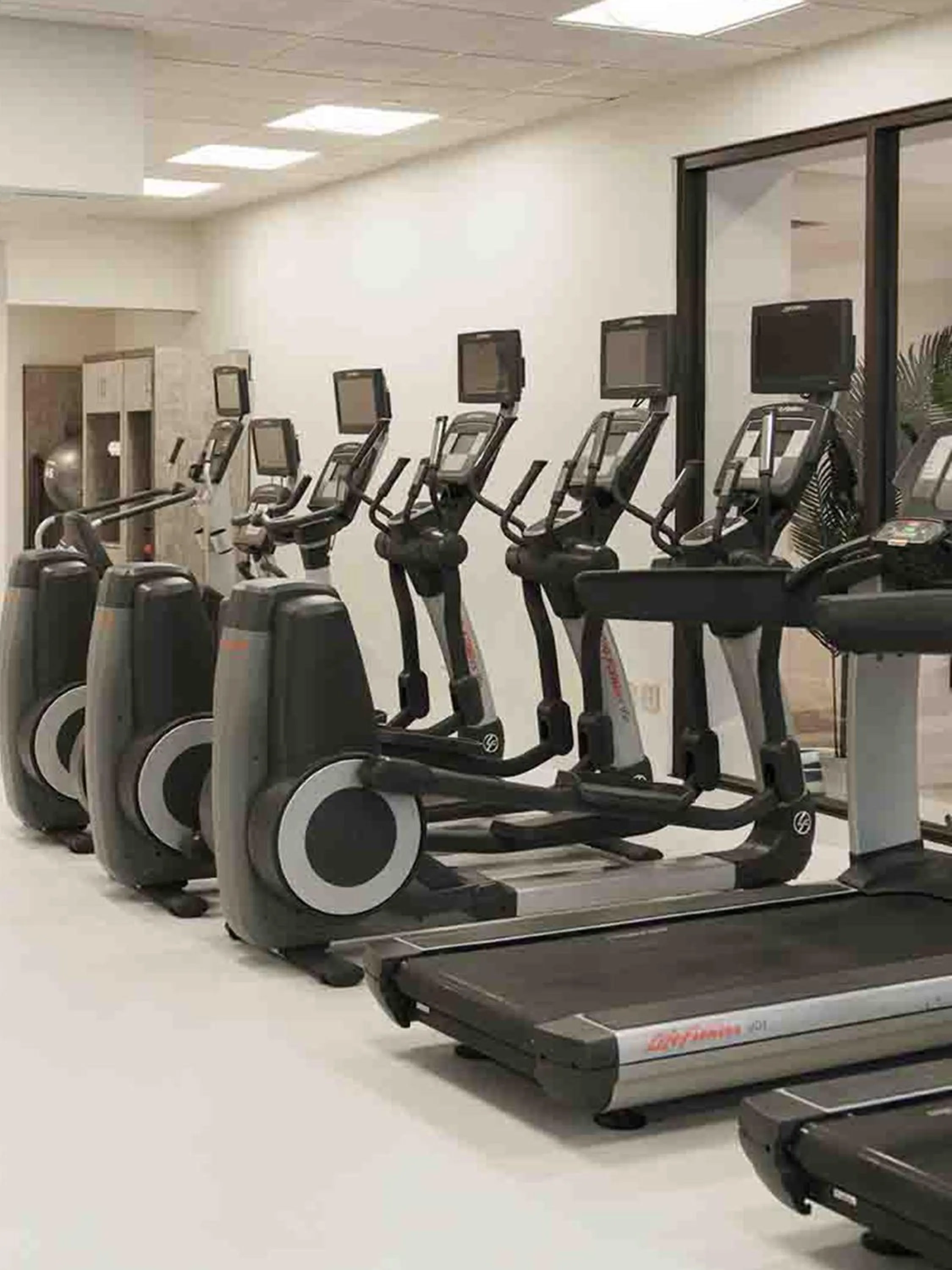 Fitness centre/facilities in Memphis Vitality Hotel