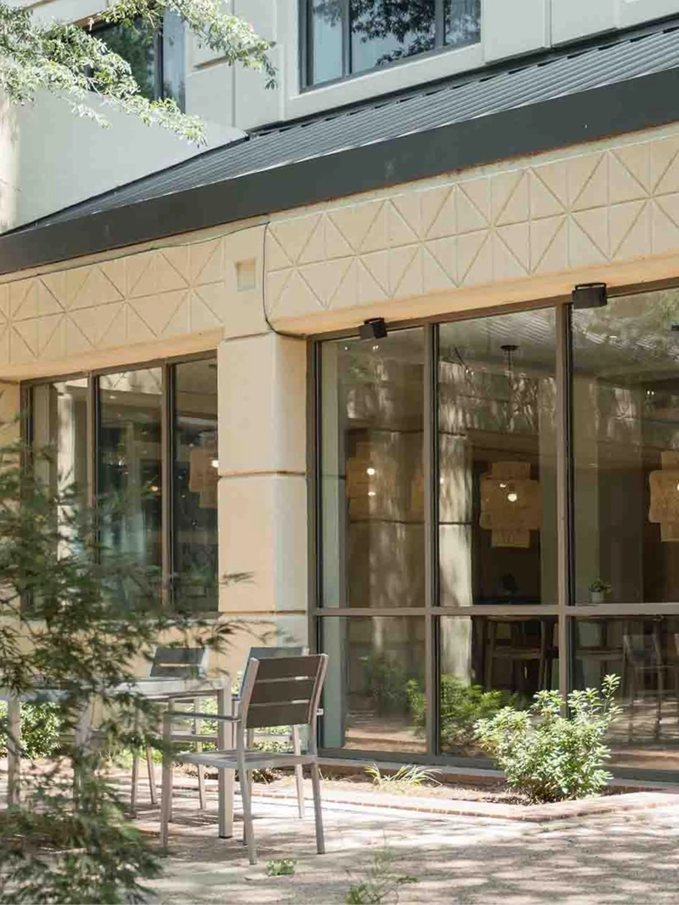 Garden in Memphis Vitality Hotel