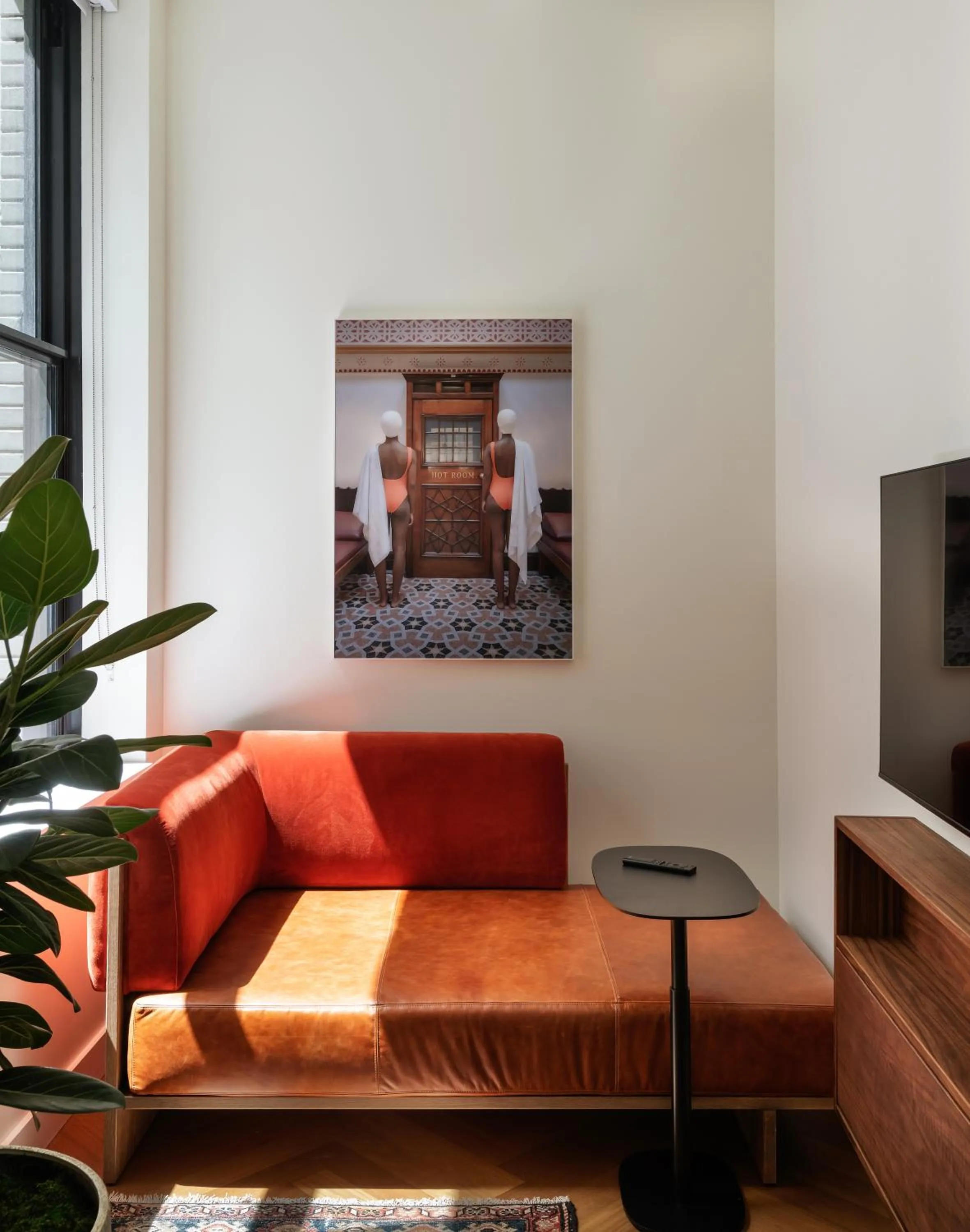 Communal lounge/ TV room in ROOST Detroit