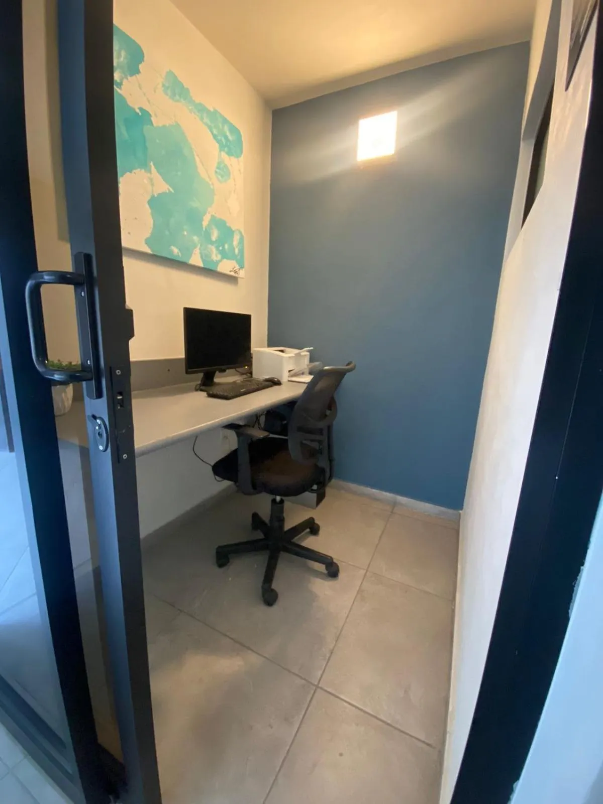 Business facilities in Loft Platino