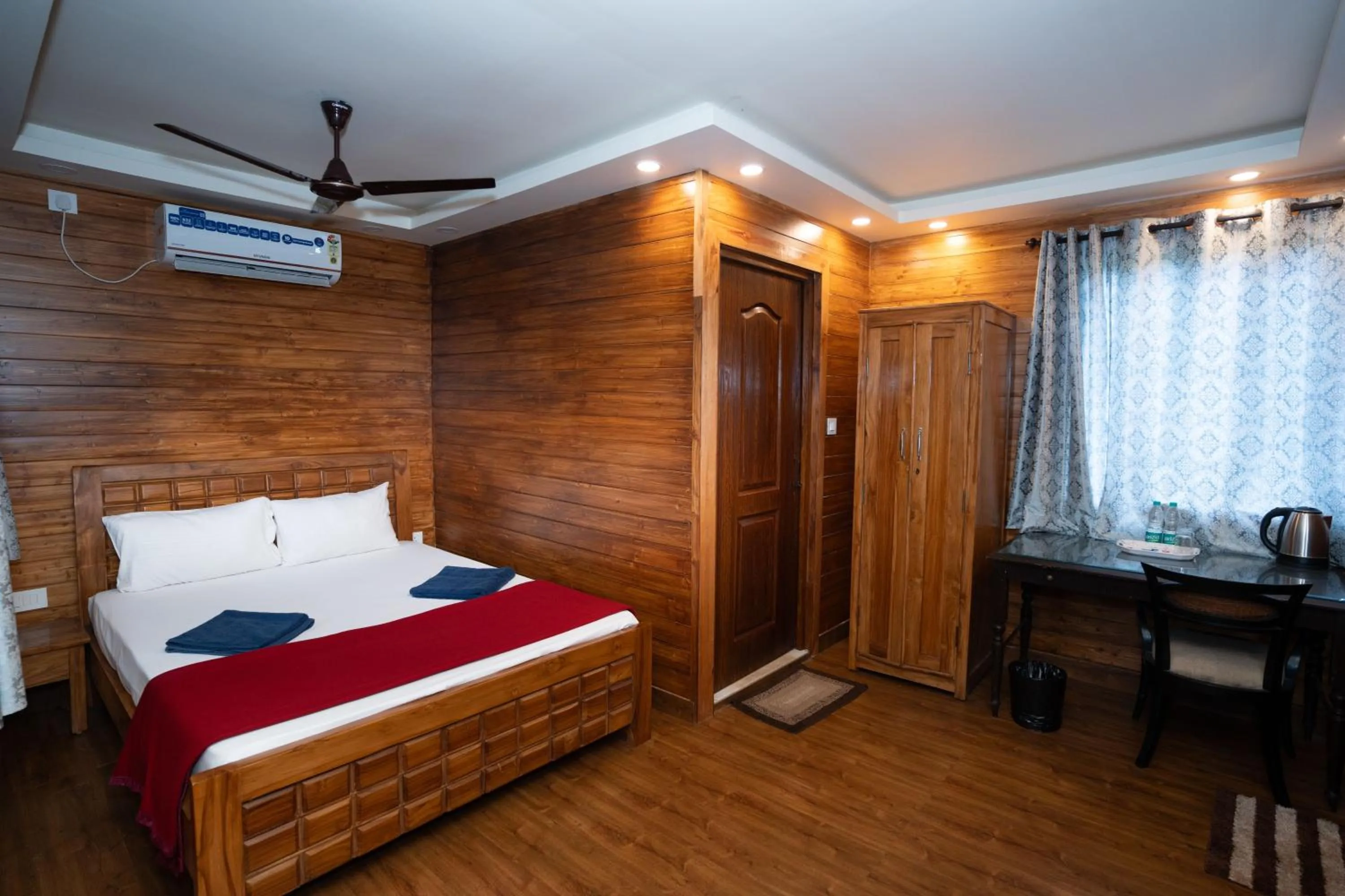 Photo of the whole room, Bed in Nasya Beachside Cottages